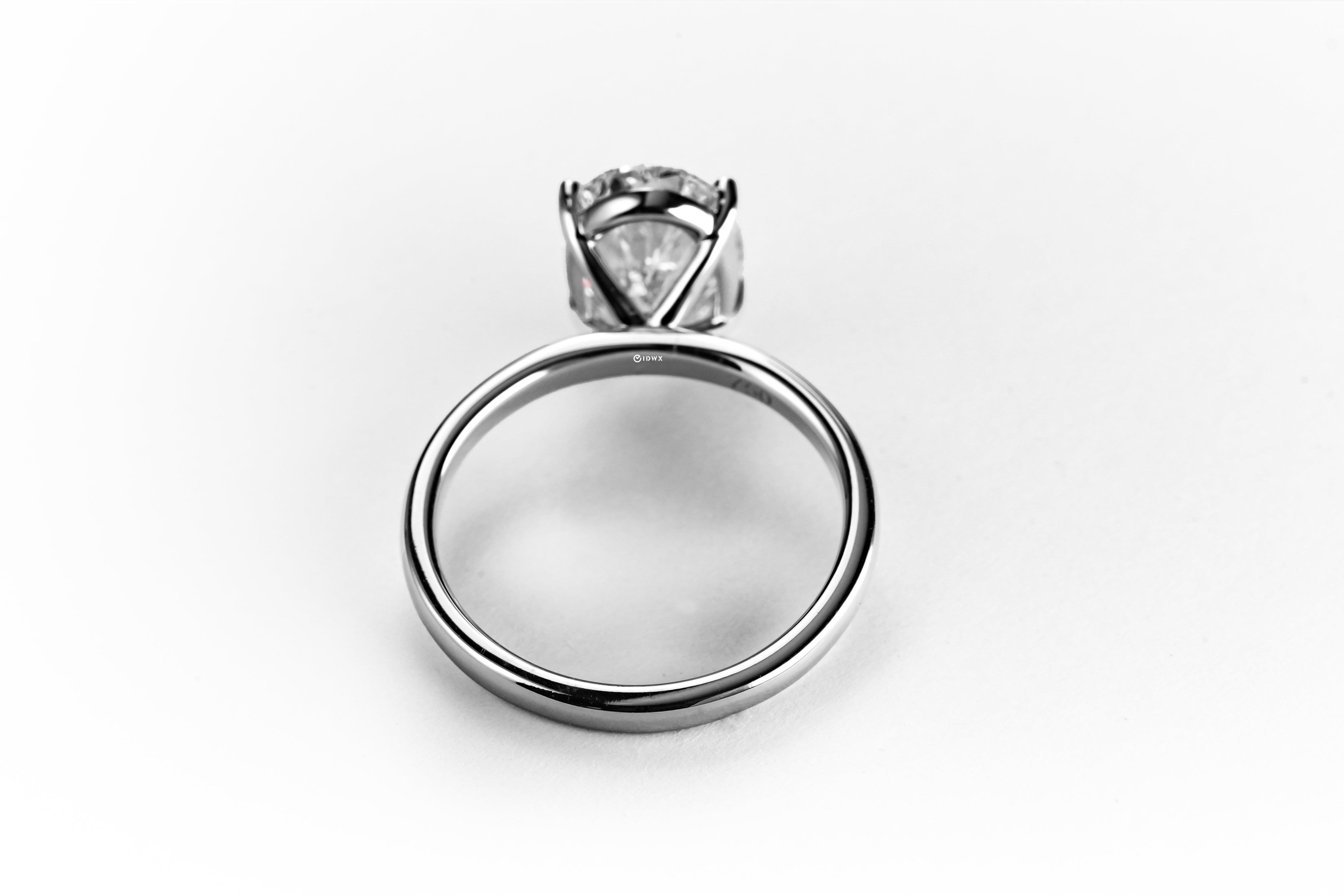 2CT OVAL BRILLIANT SOLITAIRE RING