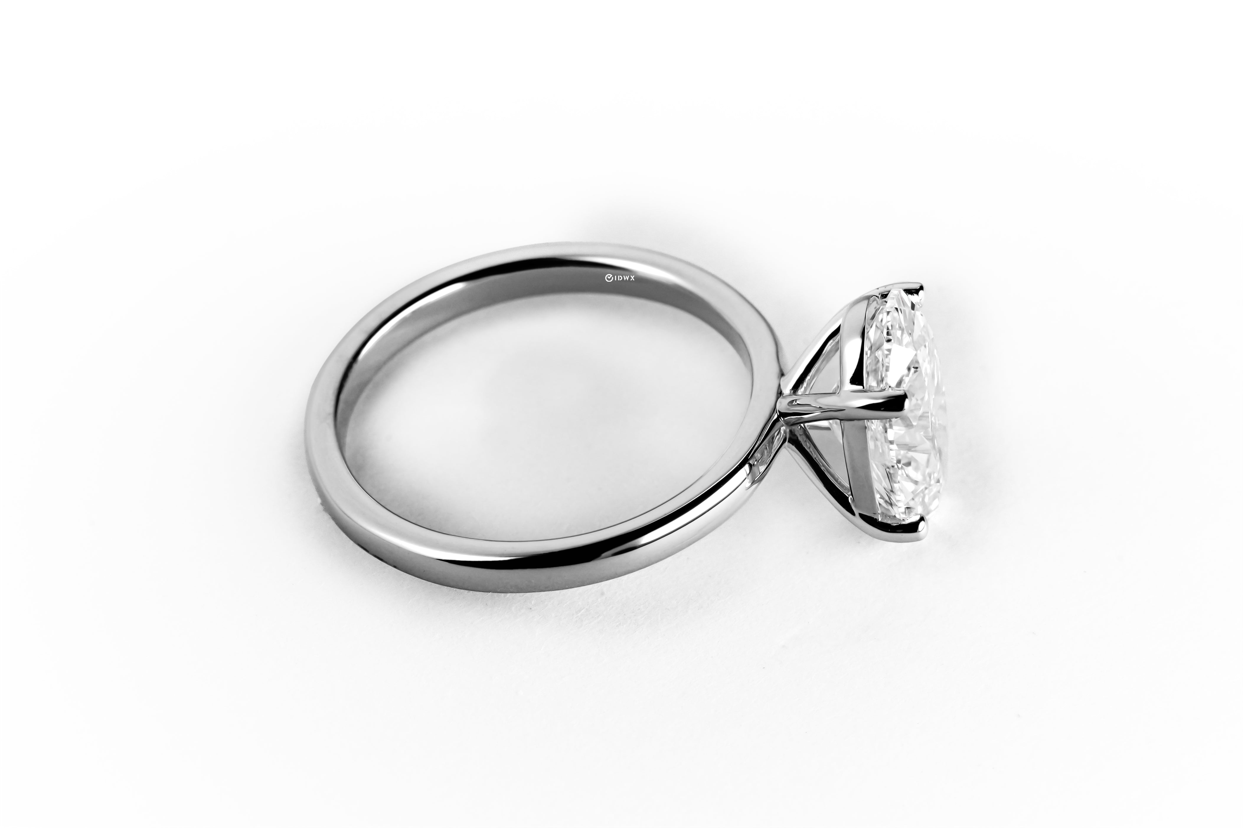 2CT OVAL BRILLIANT SOLITAIRE RING