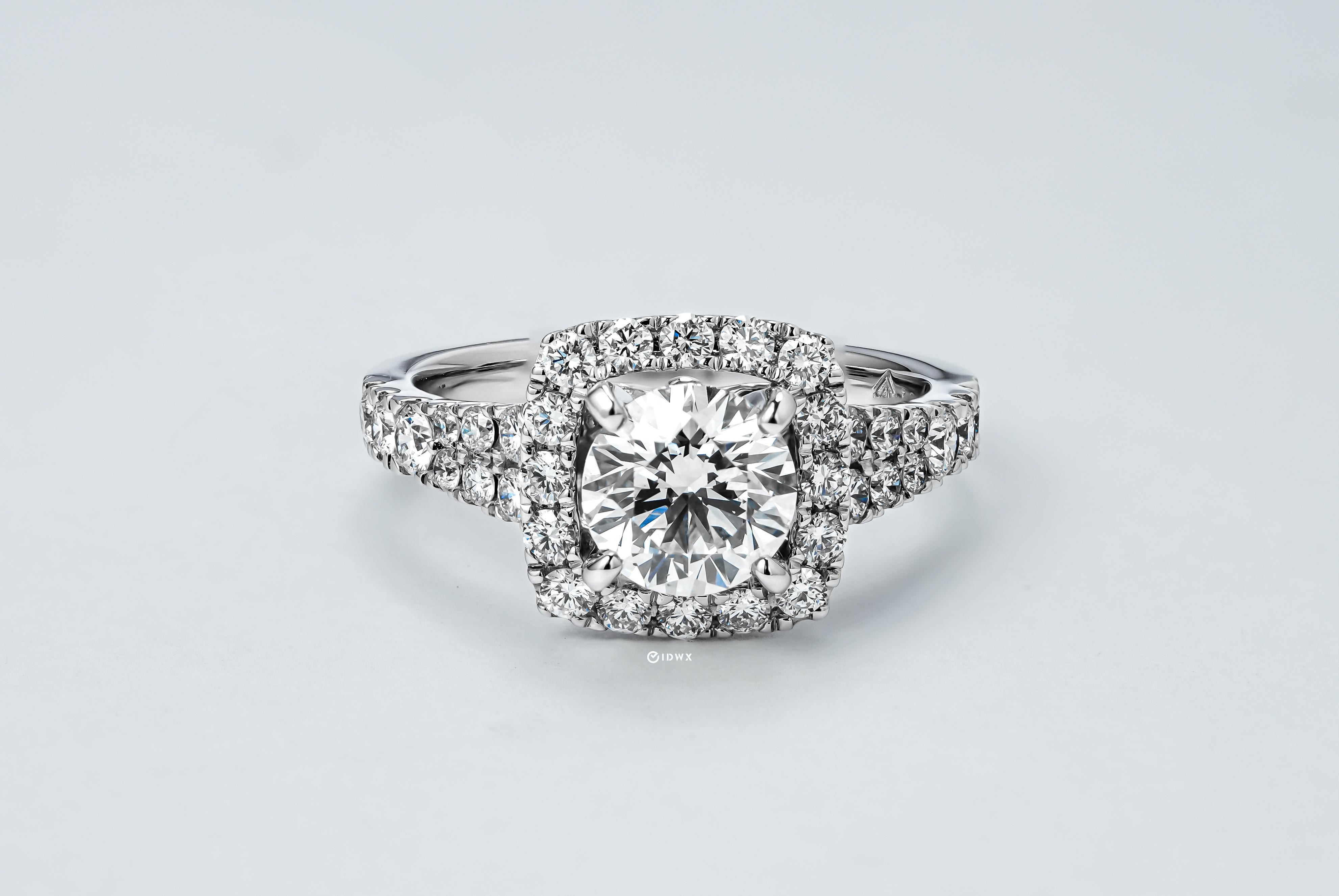 1.25CT ROUND BRILLIANT CUSHION HALO RUTH RING