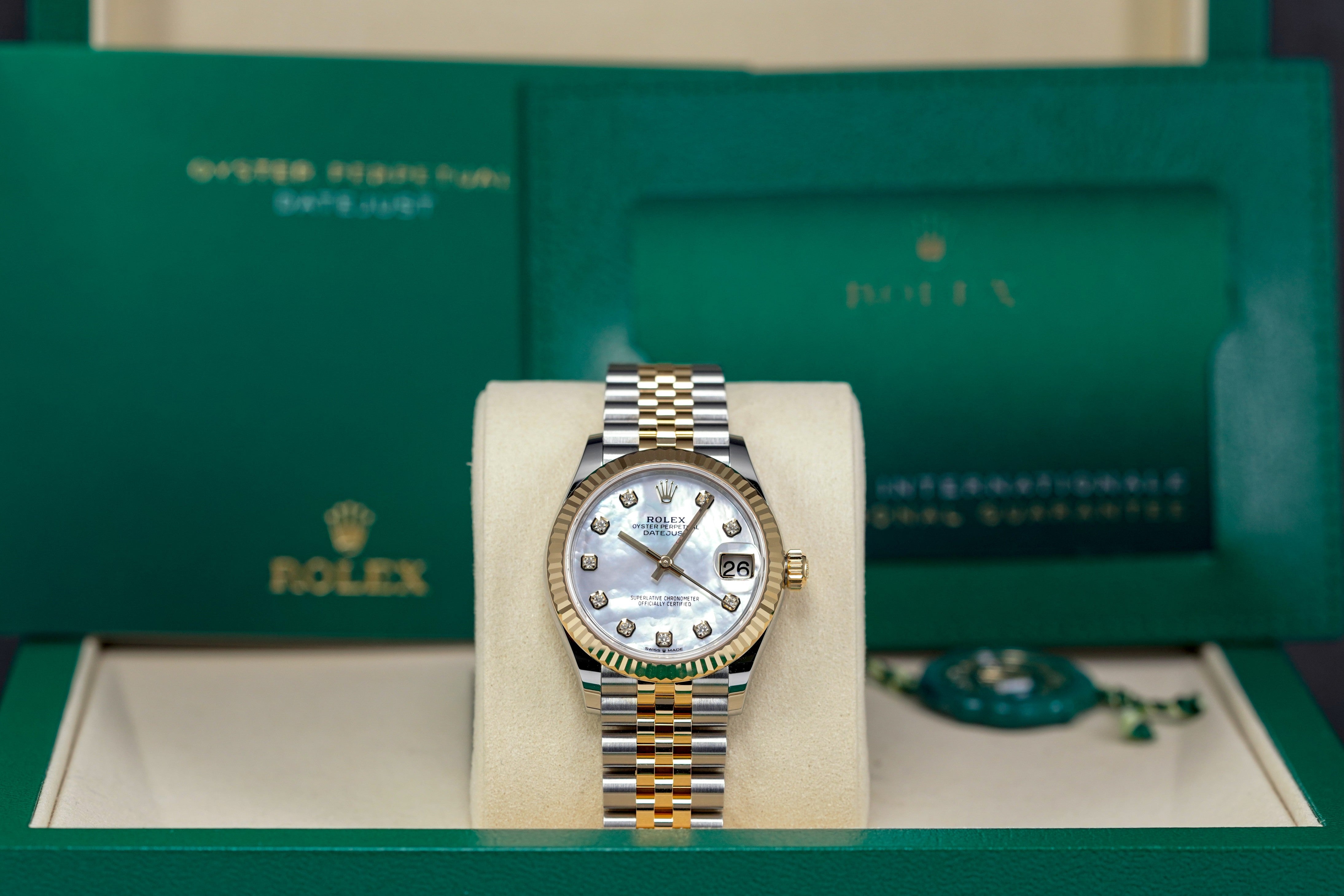 Harga Rolex Datejust 31mm Yellowgold MOP Diamond Indonesia