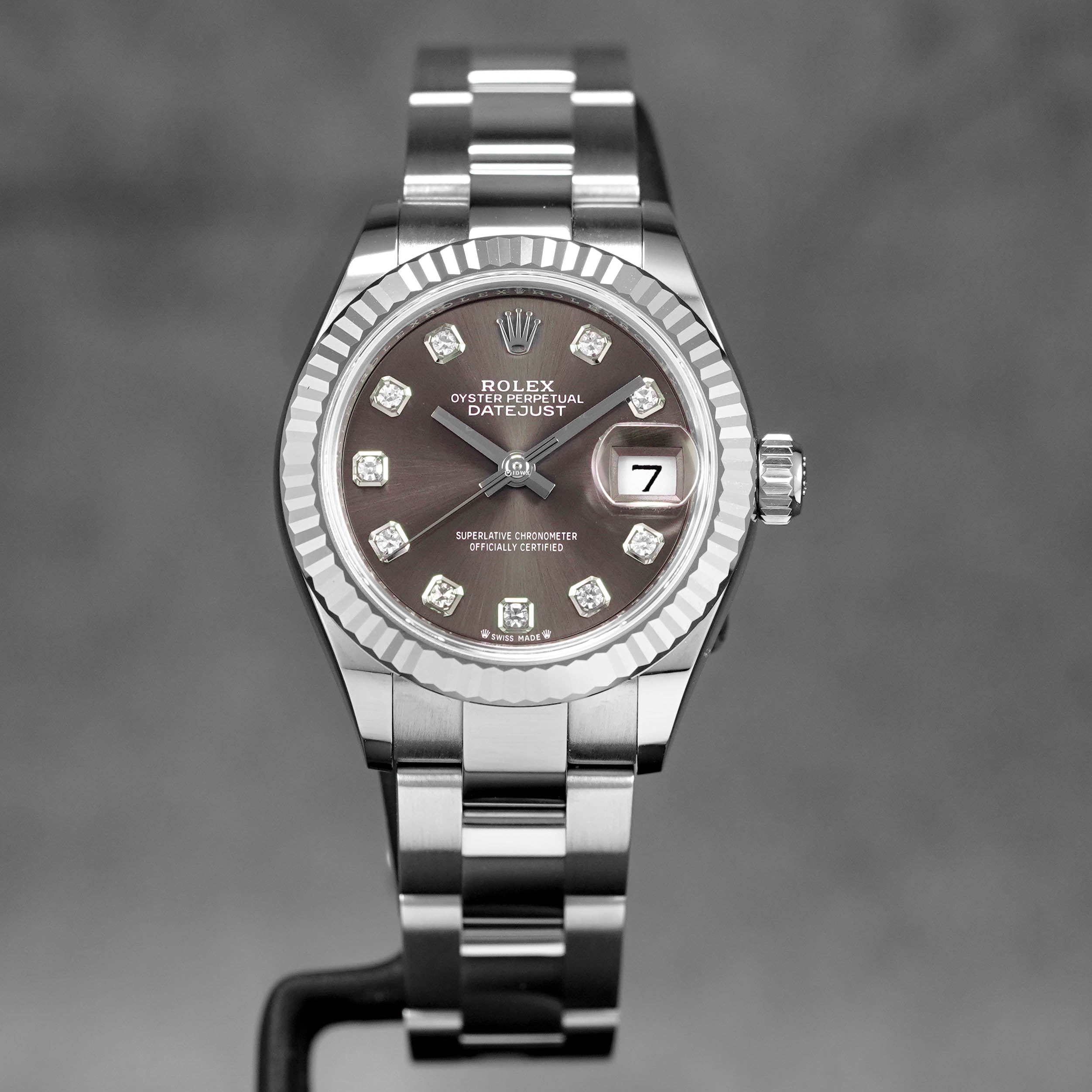 Harga rolex lady datejust 28 best sale