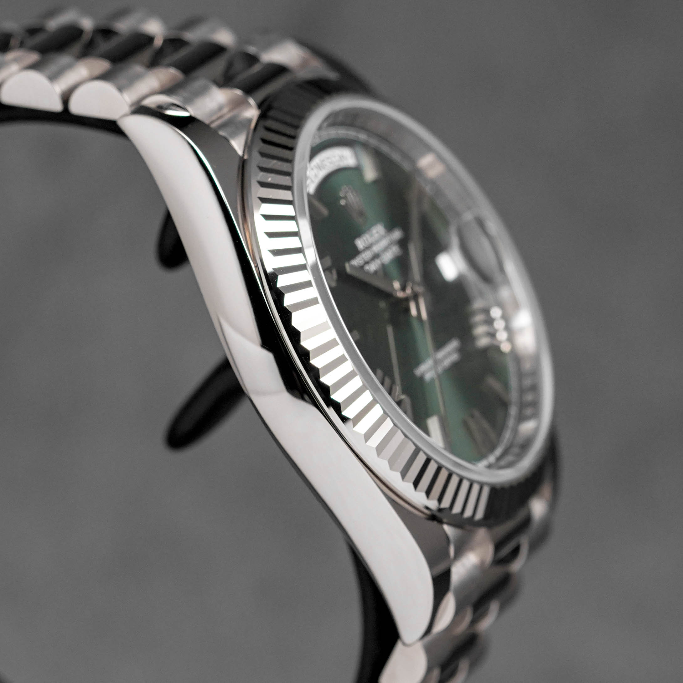 Harga Rolex Daydate 40 Whitegold Olive Green Indonesia