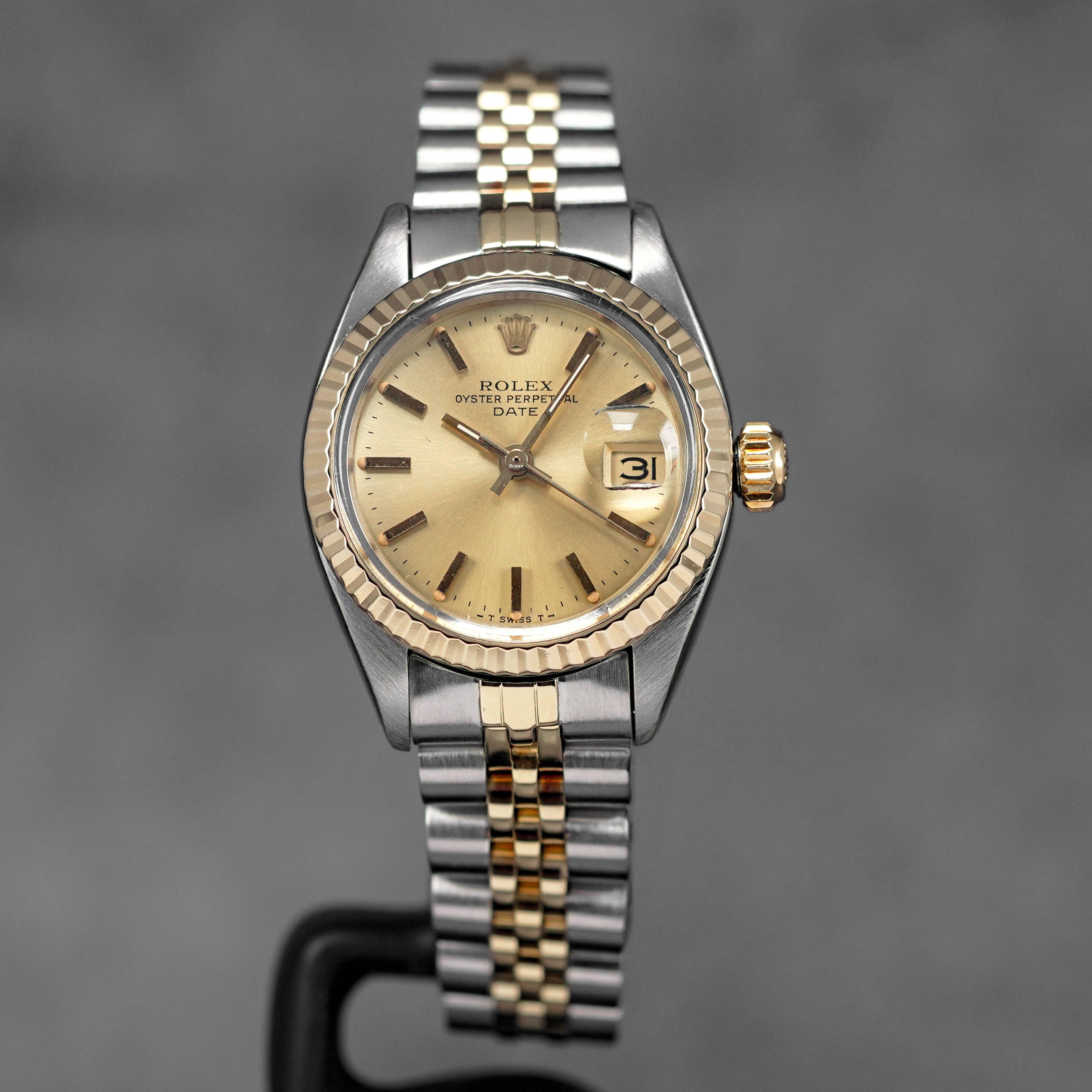 ROLEX OYSTER PERPETUAL DATE 26MM TWOTONE YELLOWGOLD CHAMPAGNE DIAL