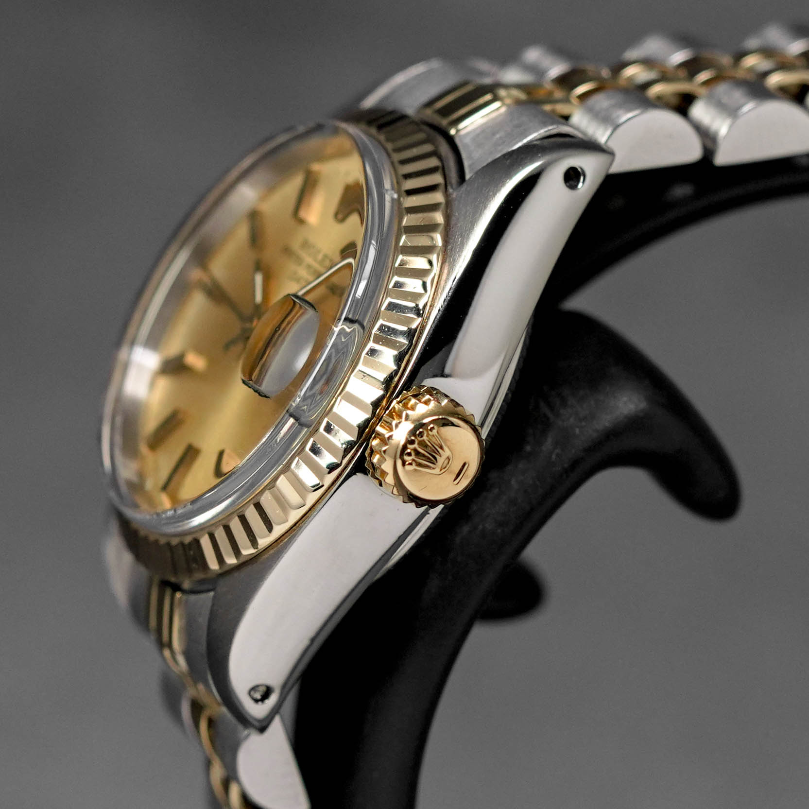 Harga Rolex Oyster Perpetual Date 26 Champage Indonesia