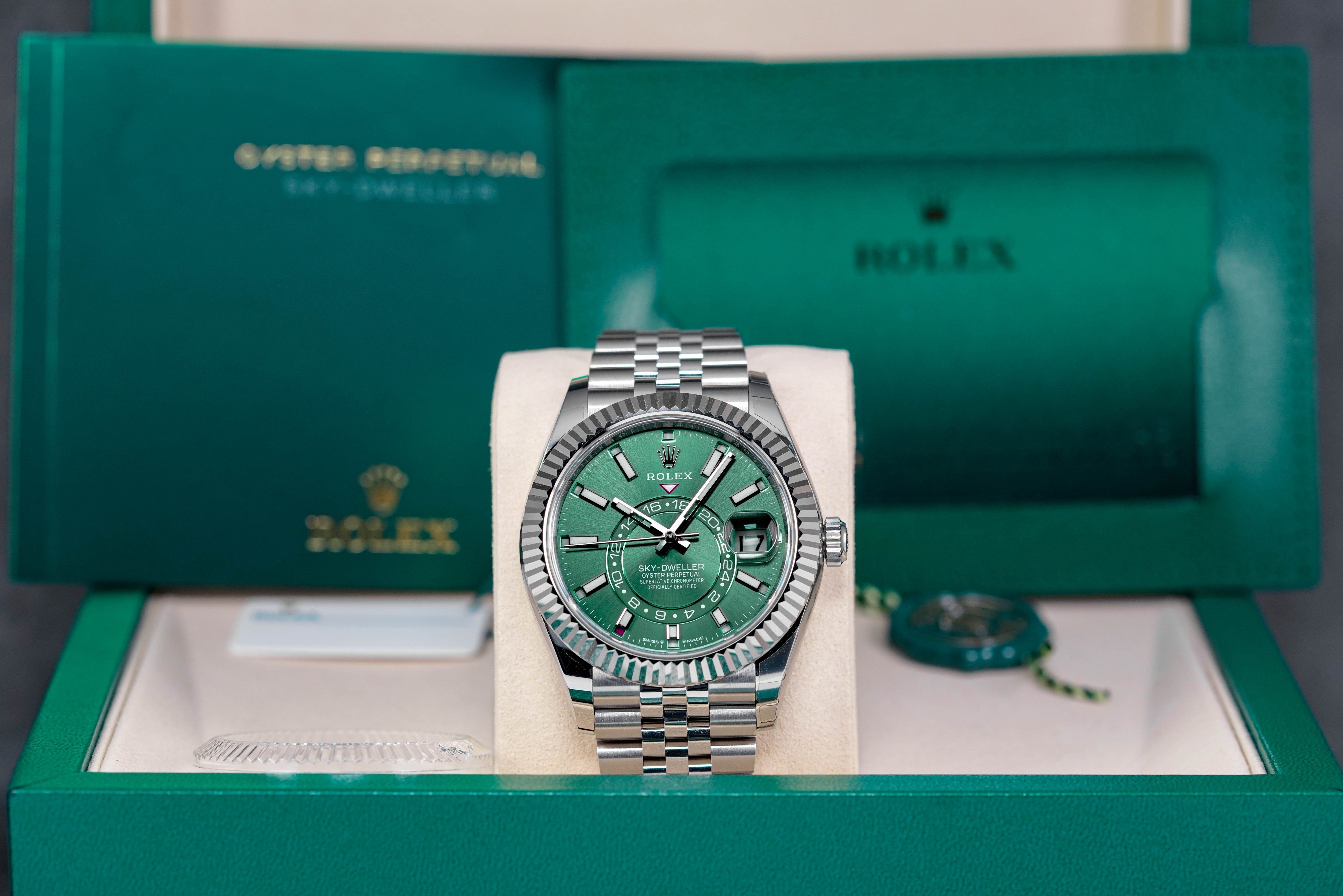 Harga Rolex Sky Dweller Mint Green Indonesia