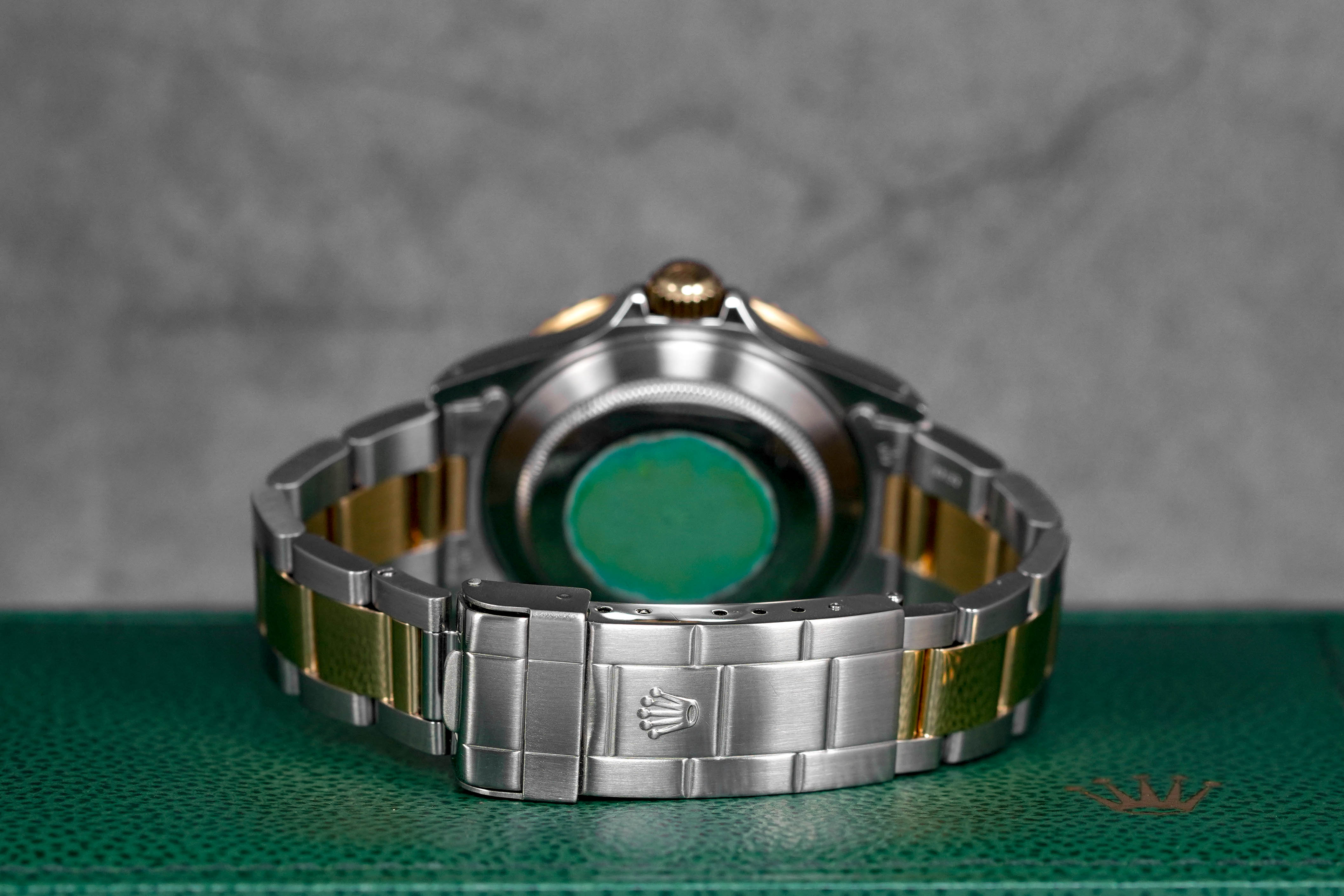 ROLEX SUBMARINER DATE 40MM 16613 TWOTONE YELLOWGOLD BLACK DIAL