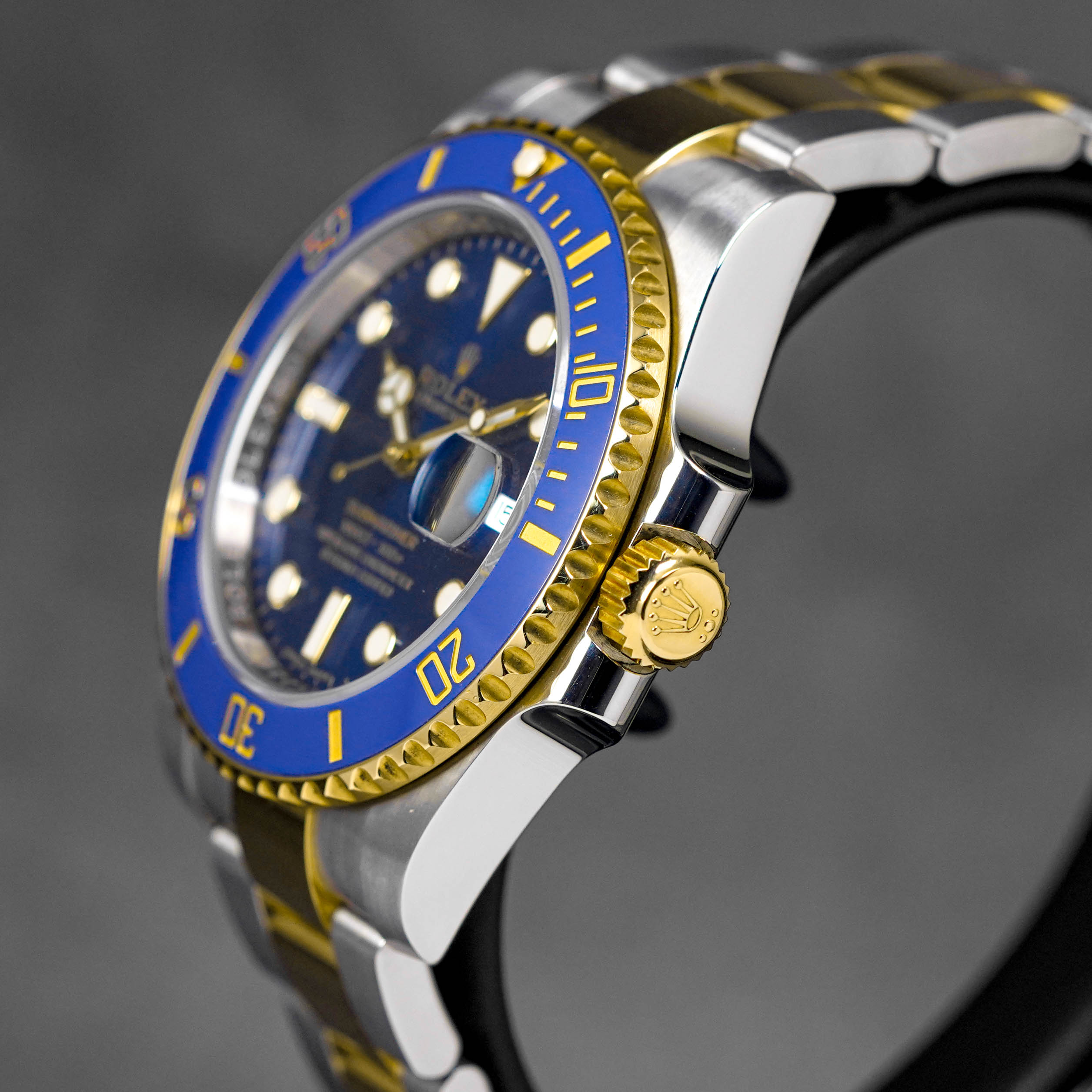 ROLEX SUBMARINER DATE 40MM TWOTONE YELLOWGOLD BLUE DIAL 2019 IDWX