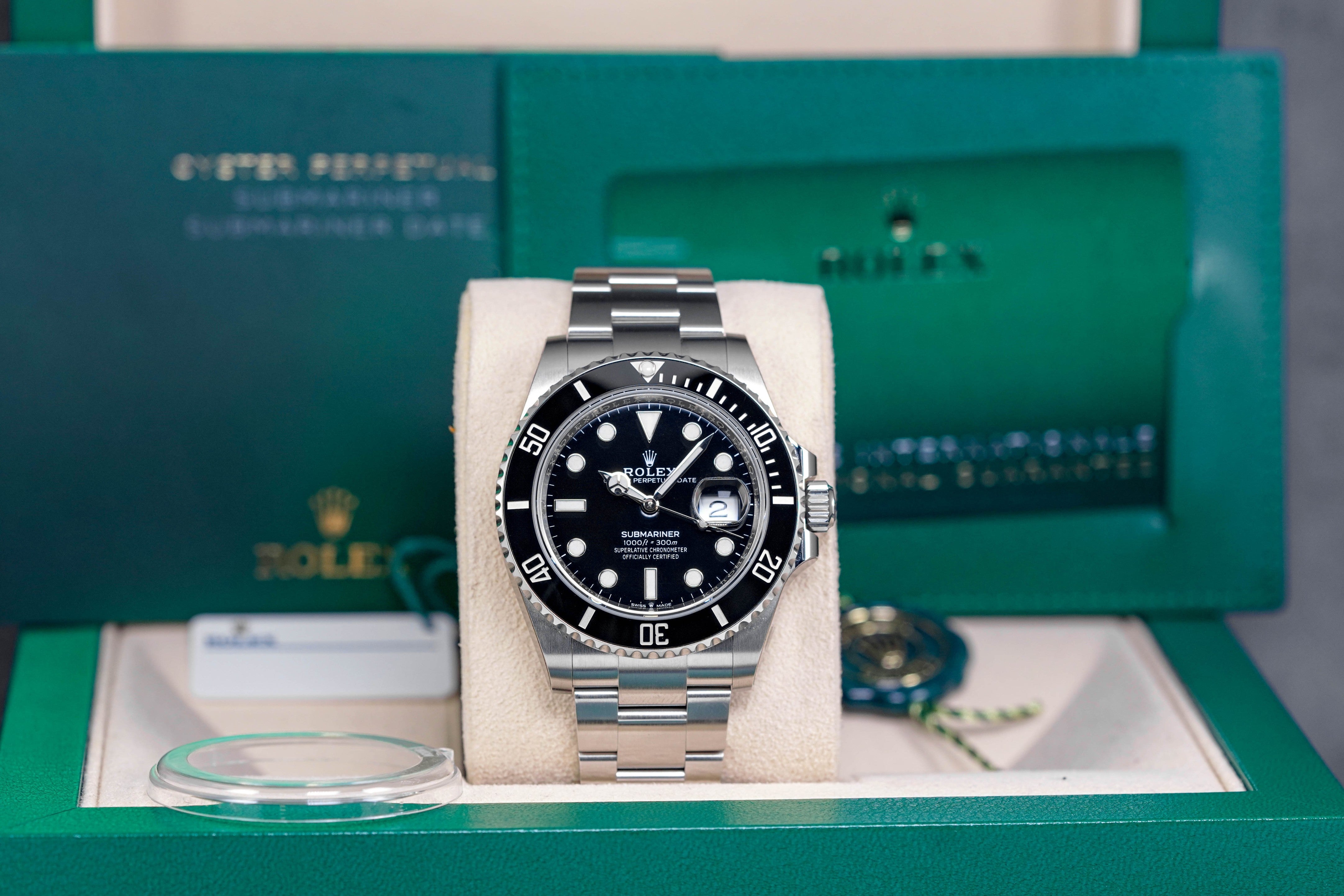 Harga Rolex Submariner Date Indonesia