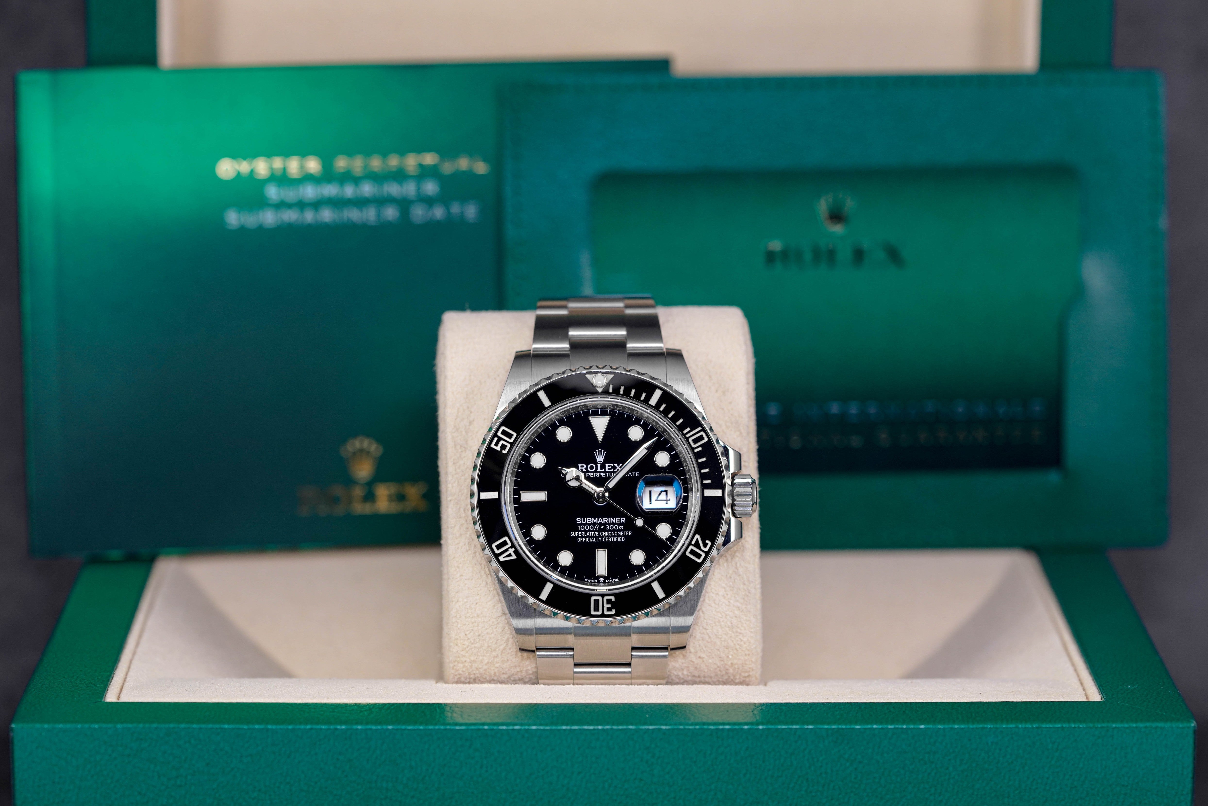 Harga Rolex Submariner Date Indonesia