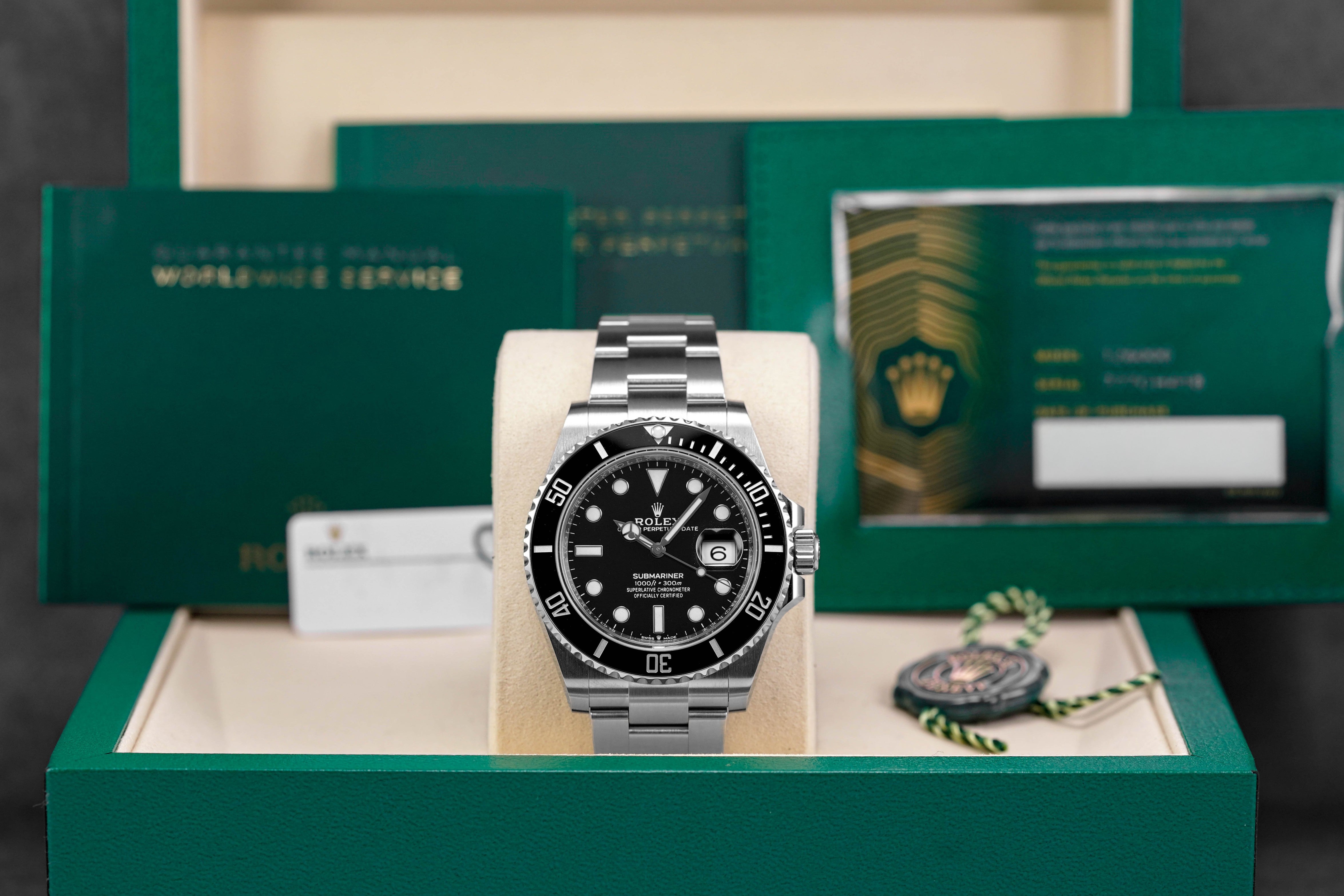 Harga Rolex Submariner Date Indonesia Tebaru