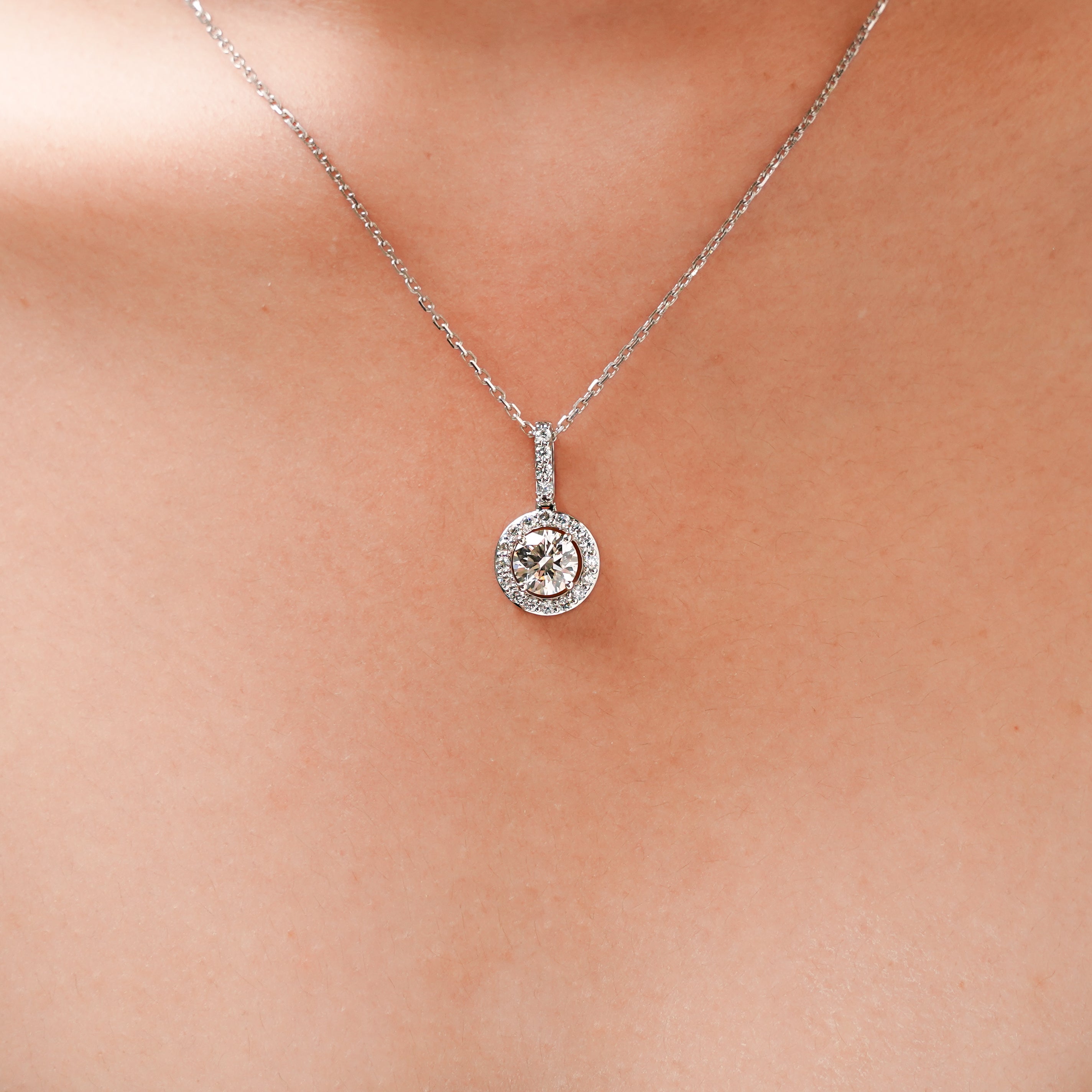 Round Halo Necklace