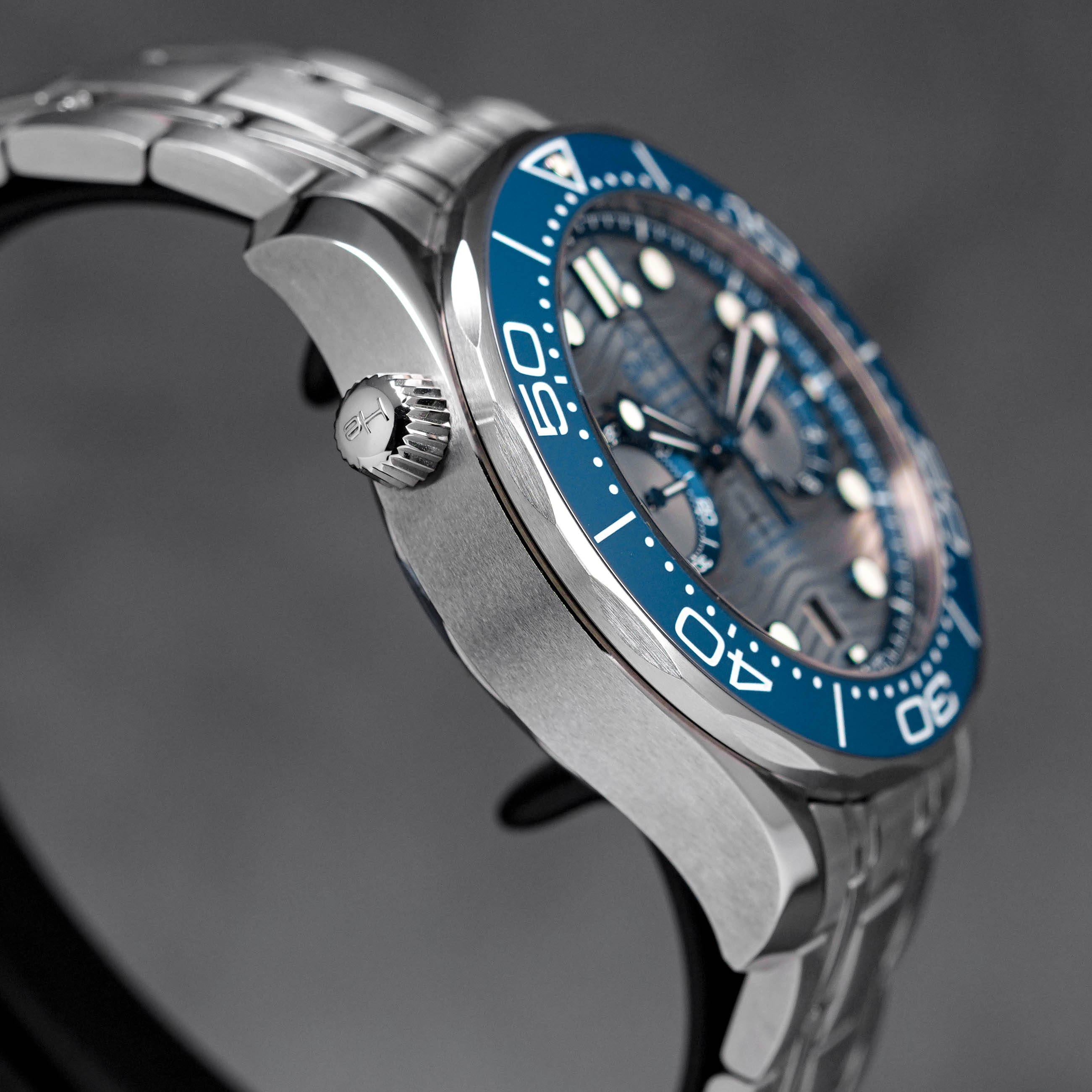 SEAMASTER DIVER 300 GREY DIAL CHRONOGRAPH (2022)