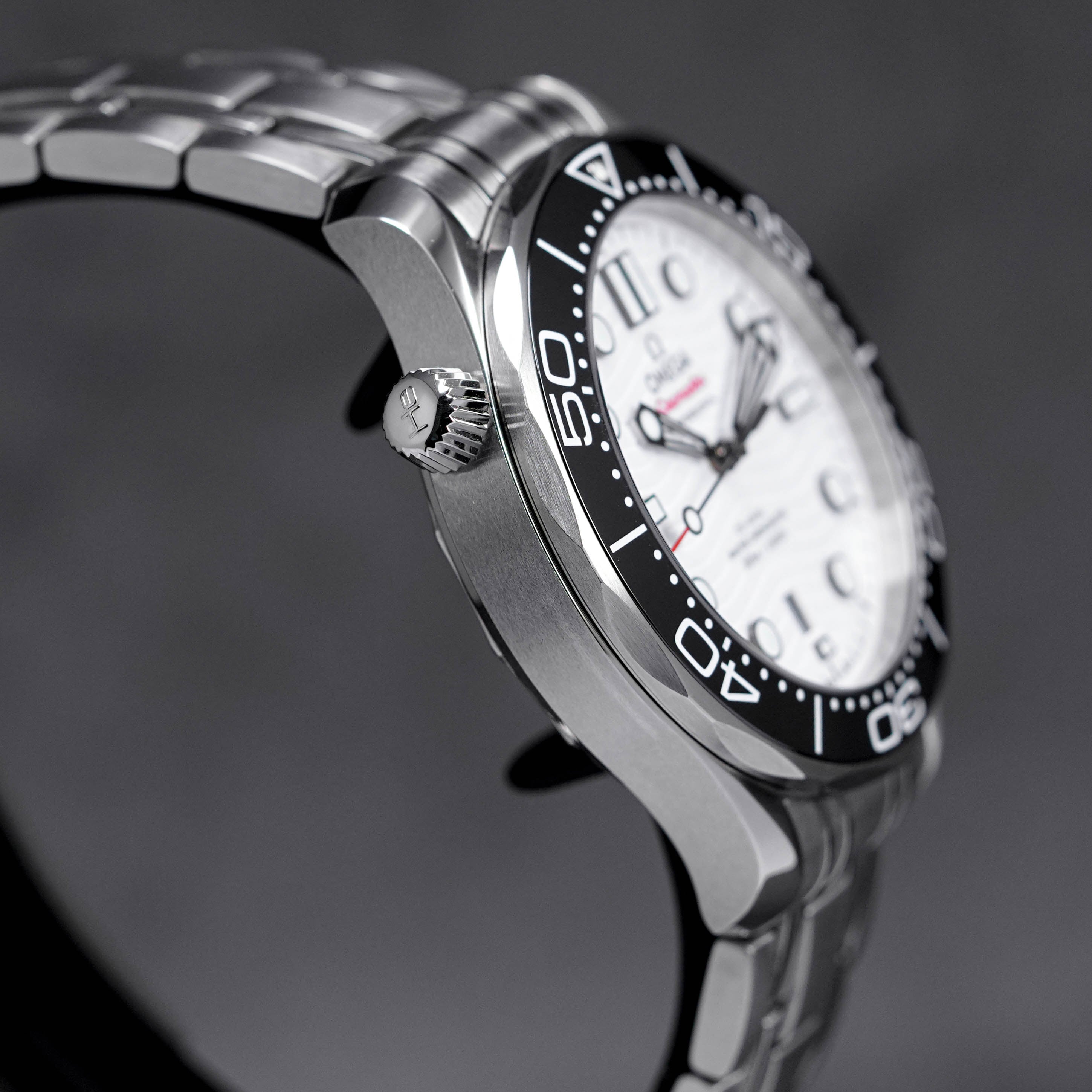 Seamaster Diver White