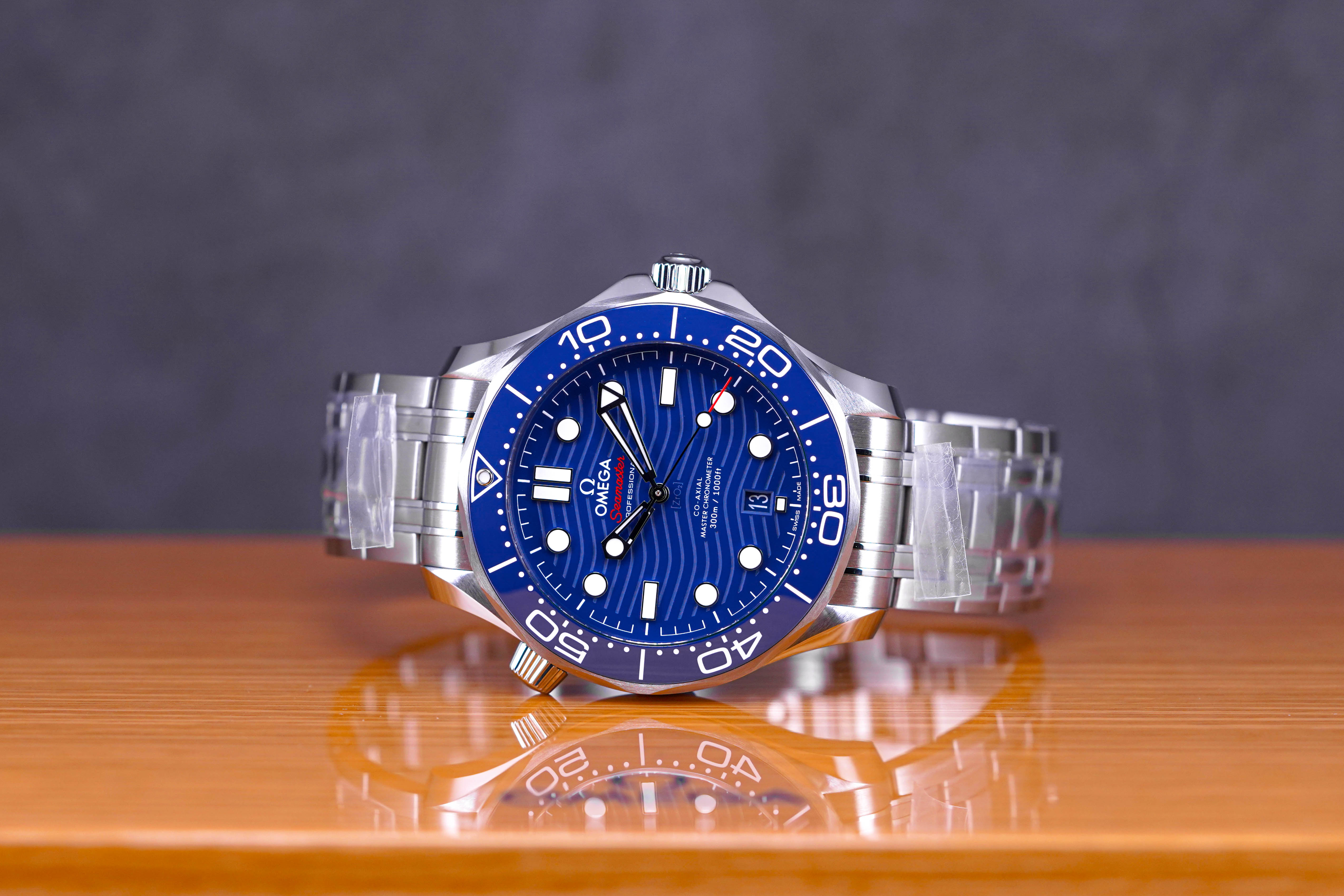 SEAMASTER DIVER 300 BLUE DIAL (2023)