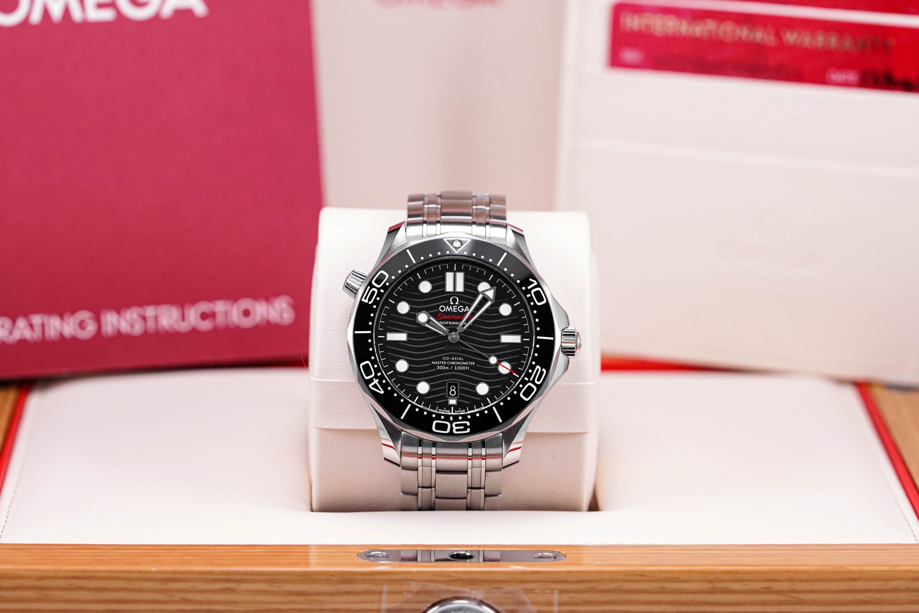 SEAMASTER DIVER 300 BLACK DIAL (2022)