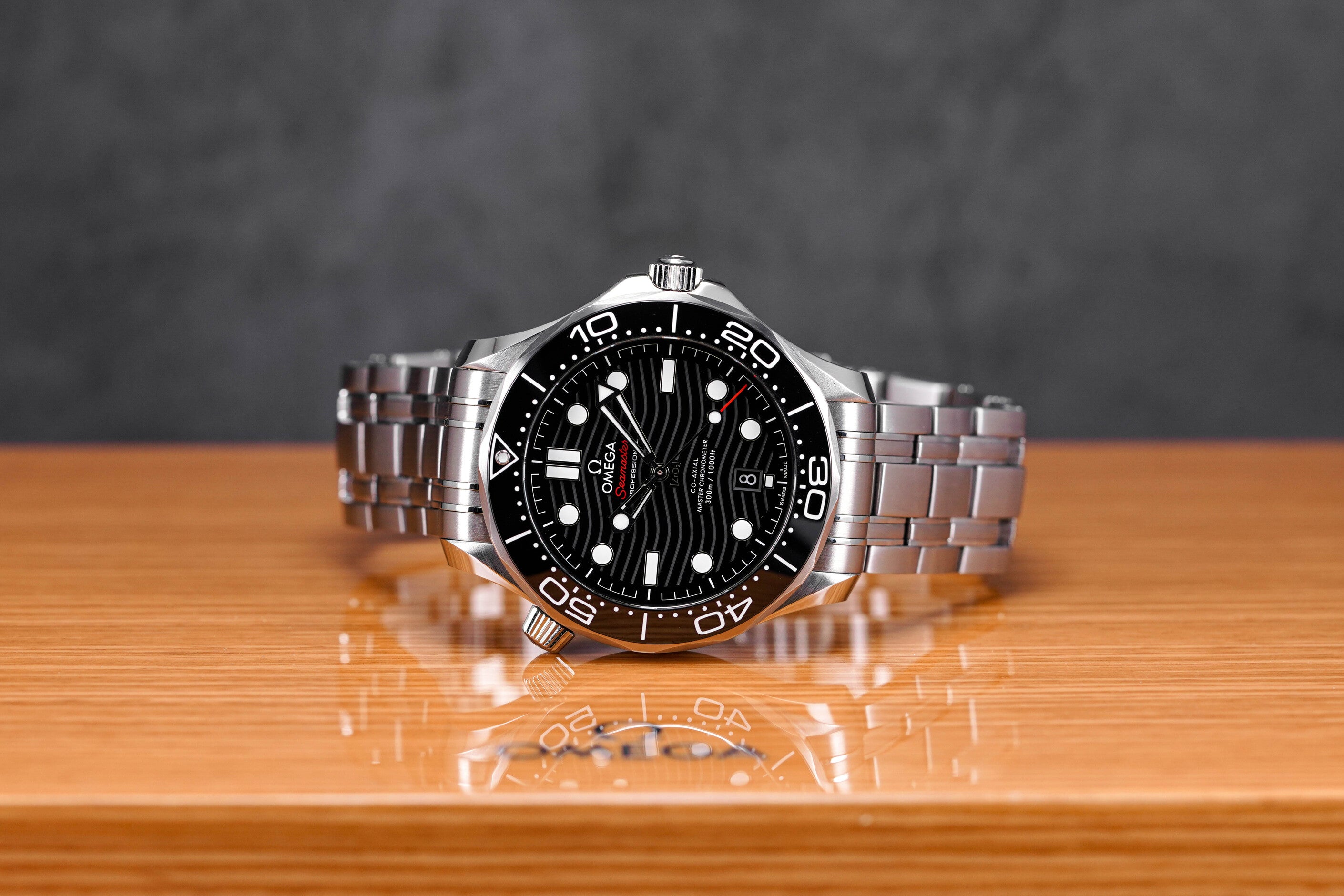 SEAMASTER DIVER 300 BLACK DIAL (2022)