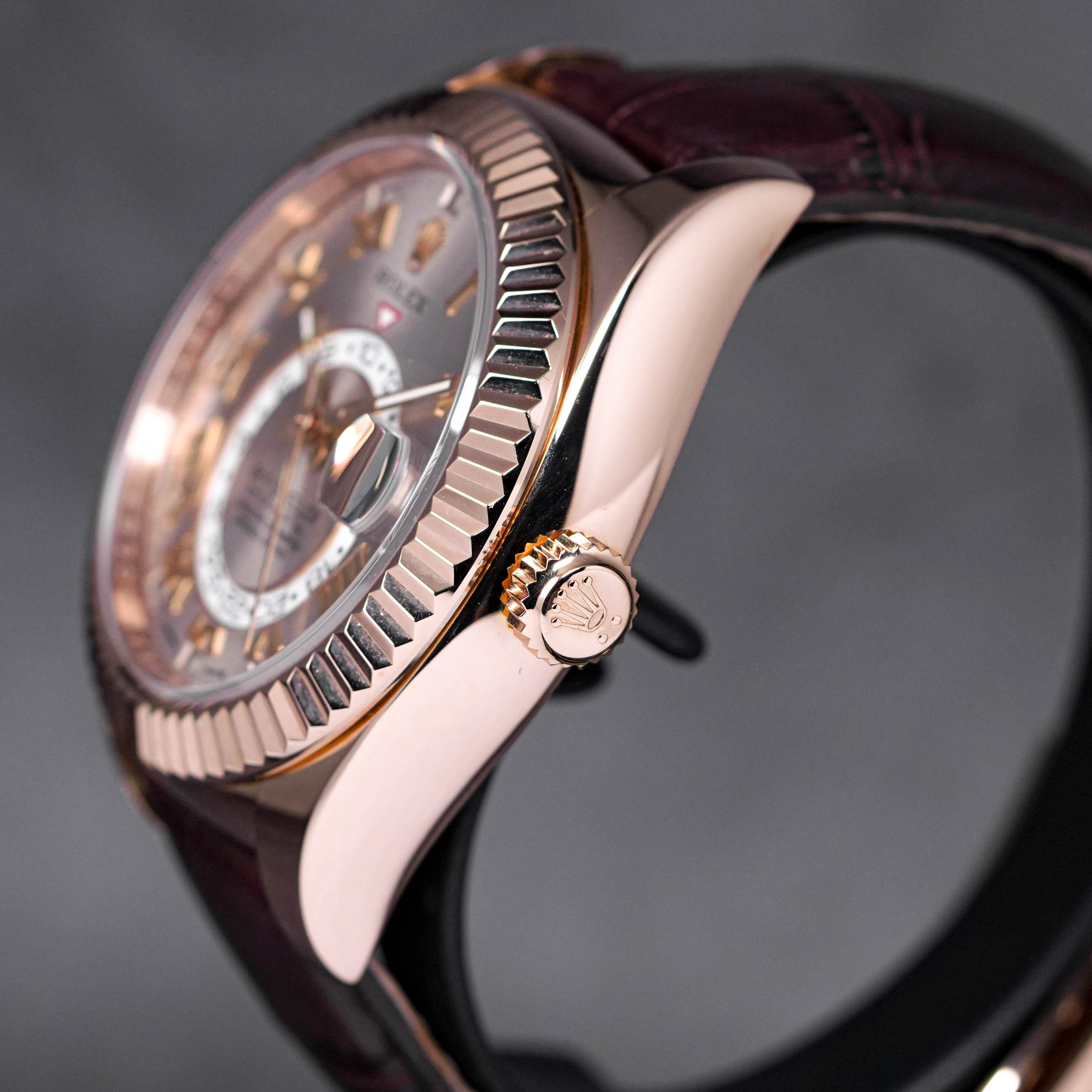 SKY-DWELLER ROSEGOLD SILVER SUNDUST ROMAN DIAL WITH BROWN LEATHER STRAP (2015)