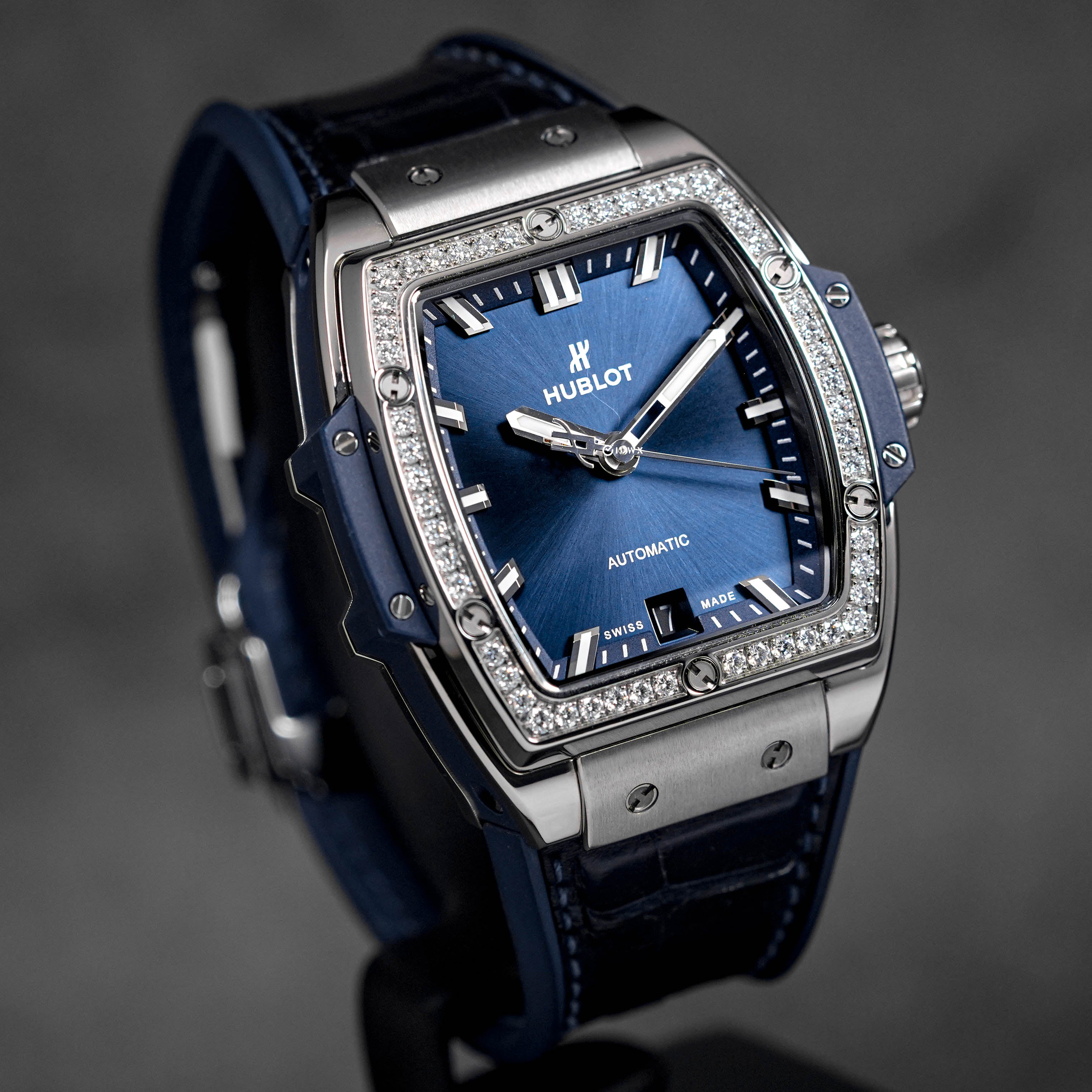 SPIRIT OF BIG BANG 39MM TITANIUM BLUE DIAMOND BEZEL (2021)