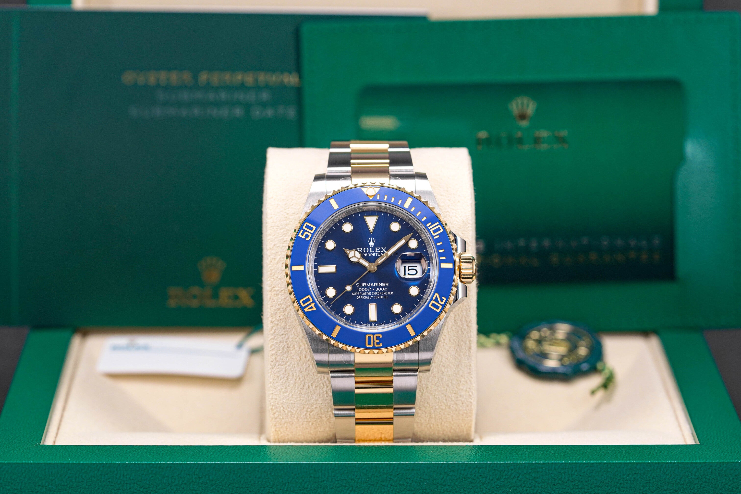 SUBMARINER DATE 41MM TWOTONE YELLOWGOLD BLUE DIAL (2023)