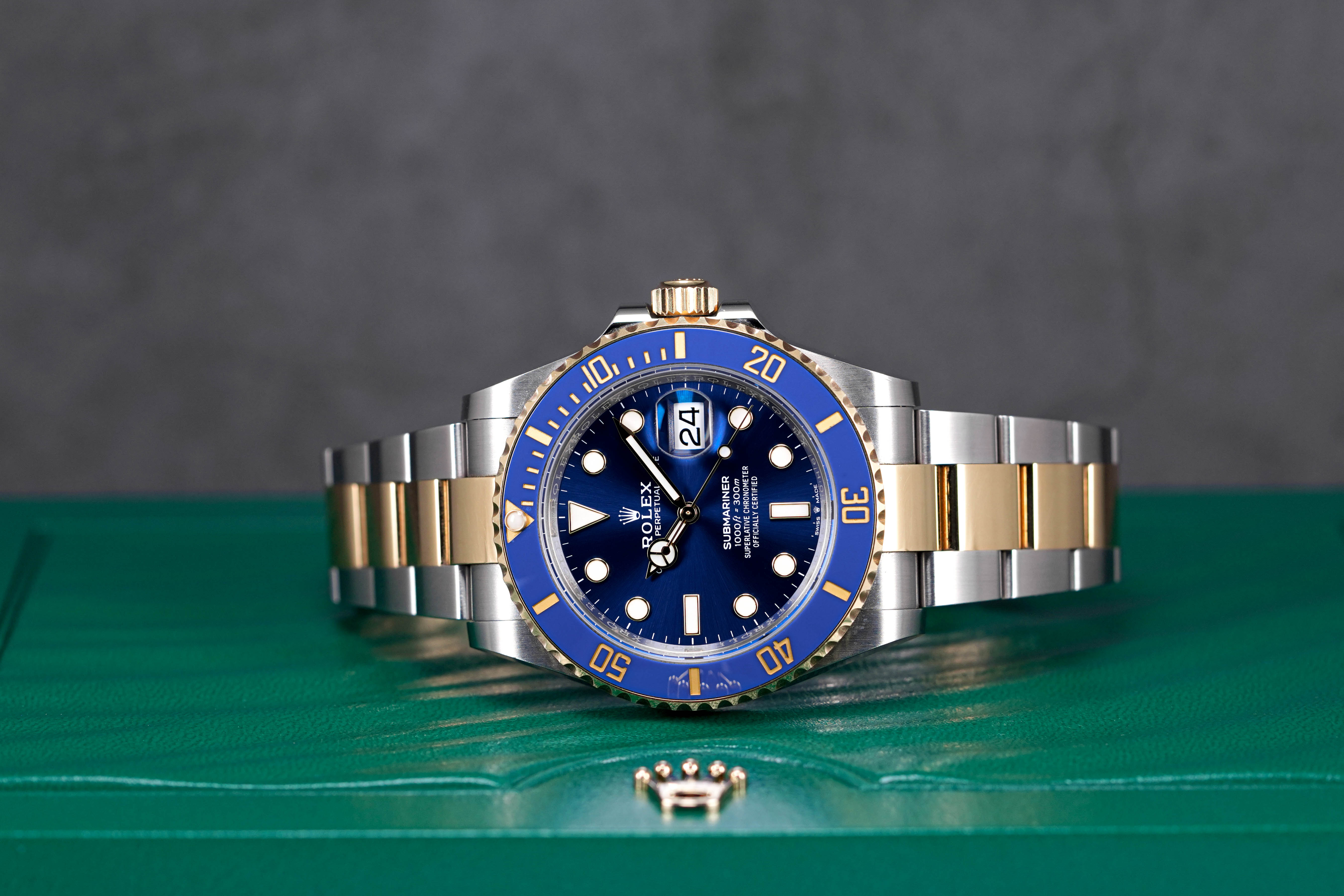 SUBMARINER DATE 41MM TWOTONE YELLOWGOLD BLUE DIAL (2022)