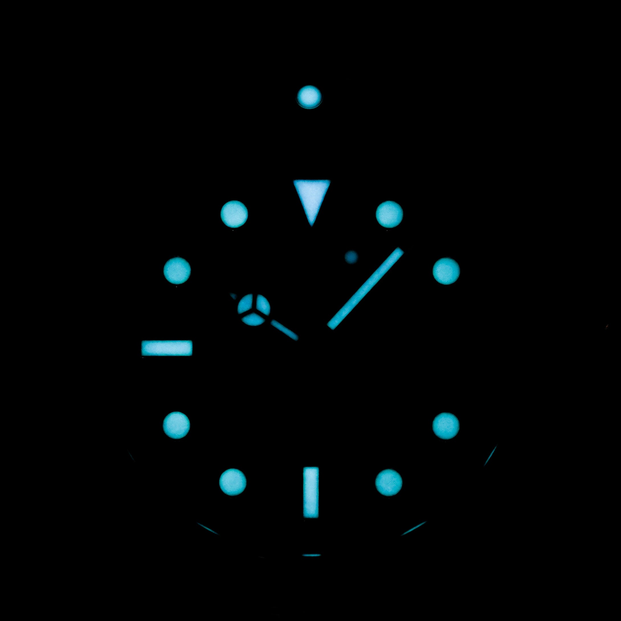 SUBMARINER DATE 40MM YELLOWGOLD BLUE DIAL (2017)