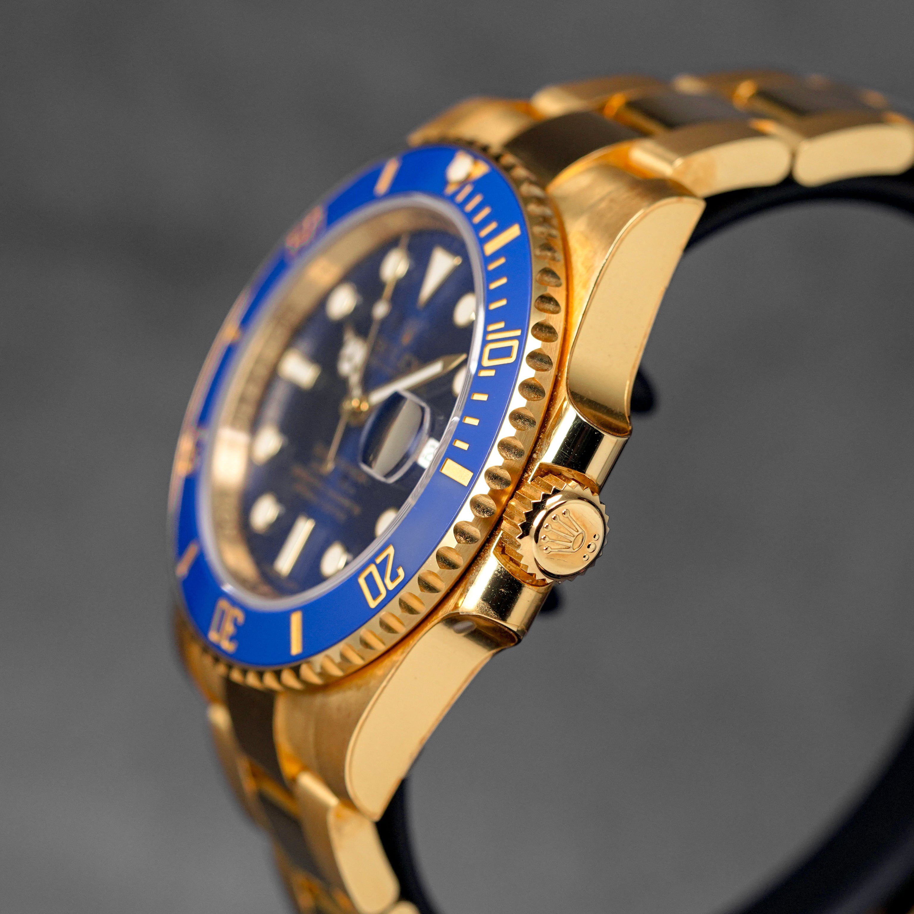 SUBMARINER DATE 40MM YELLOWGOLD BLUE DIAL (2017)
