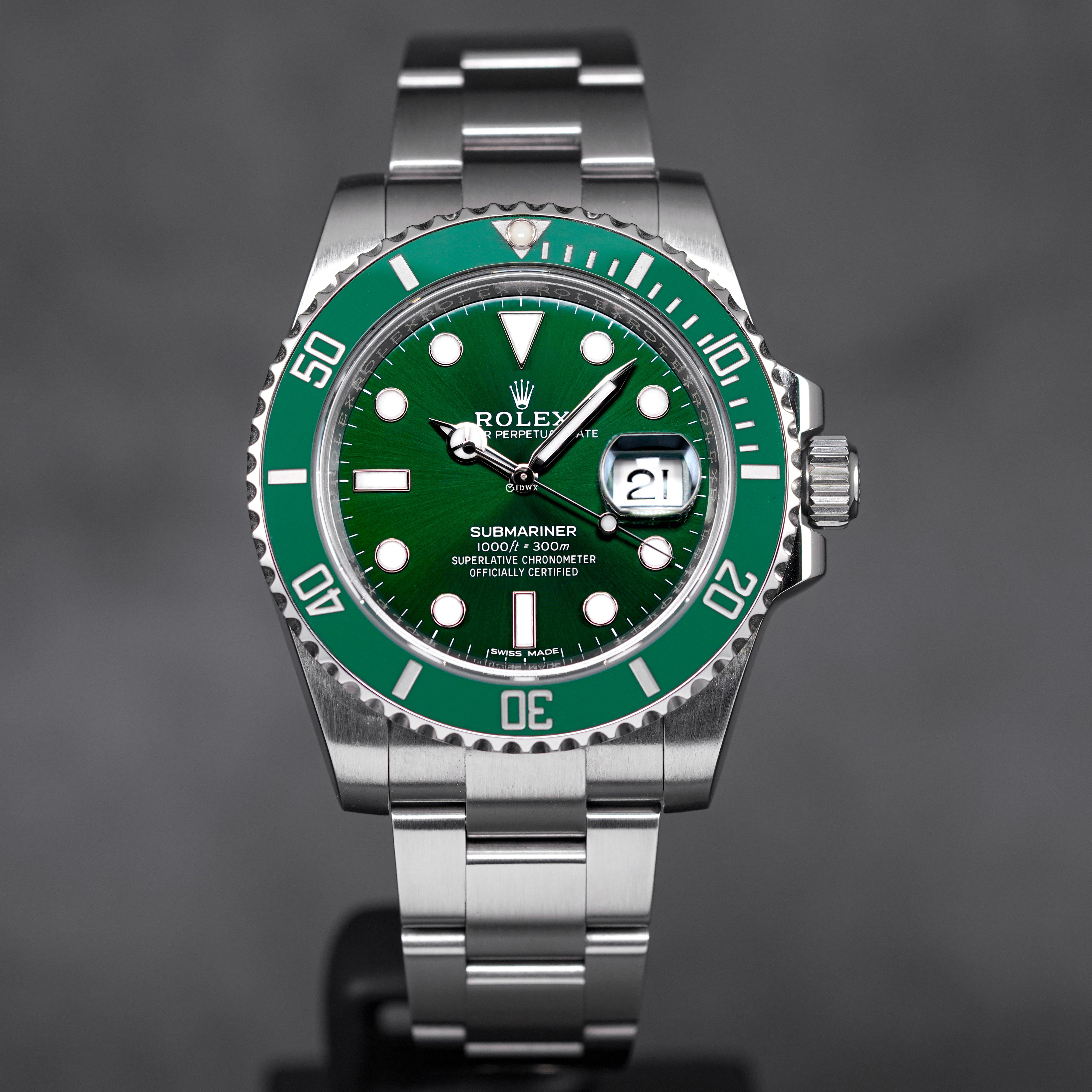 SUBMARINER DATE 40MM 'HULK' (2017)