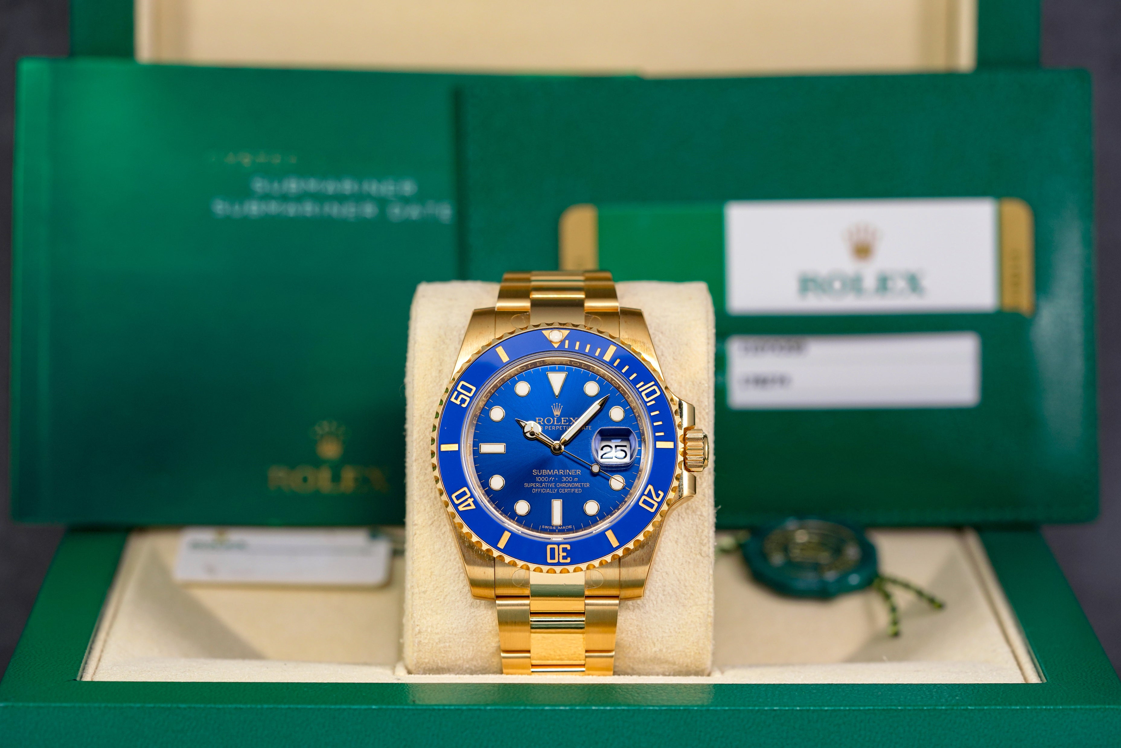 SUBMARINER DATE 40MM YELLOWGOLD BLUE DIAL (2017)