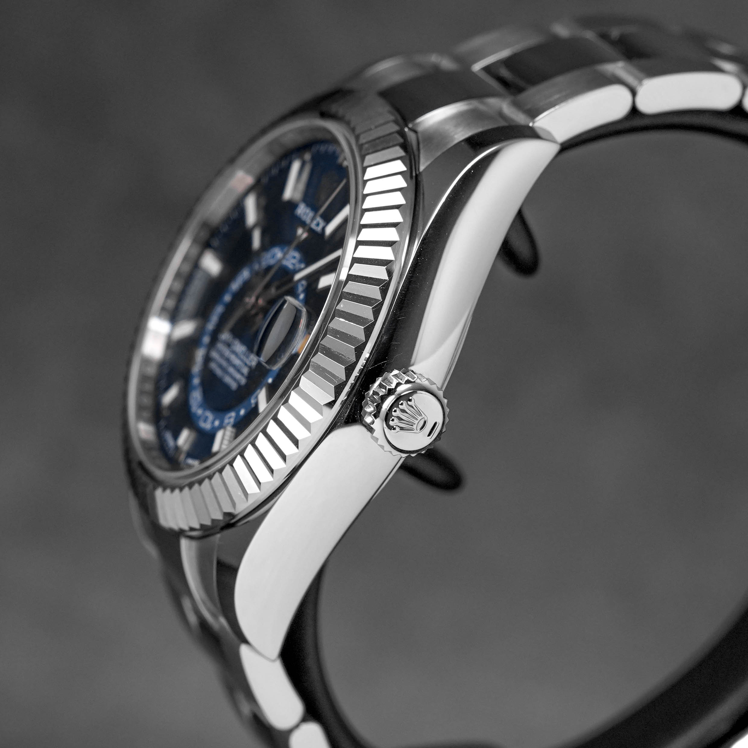 Sky-Dweller Blue Oyster Indonesia