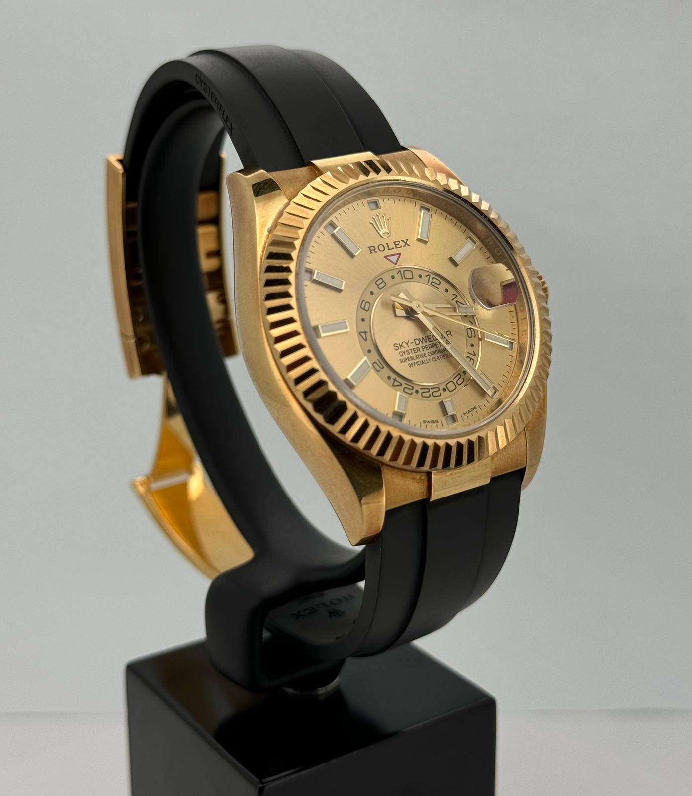 SKY-DWELLER OYSTERFLEX YELLOWGOLD CHAMPAGNE DIAL (2022)