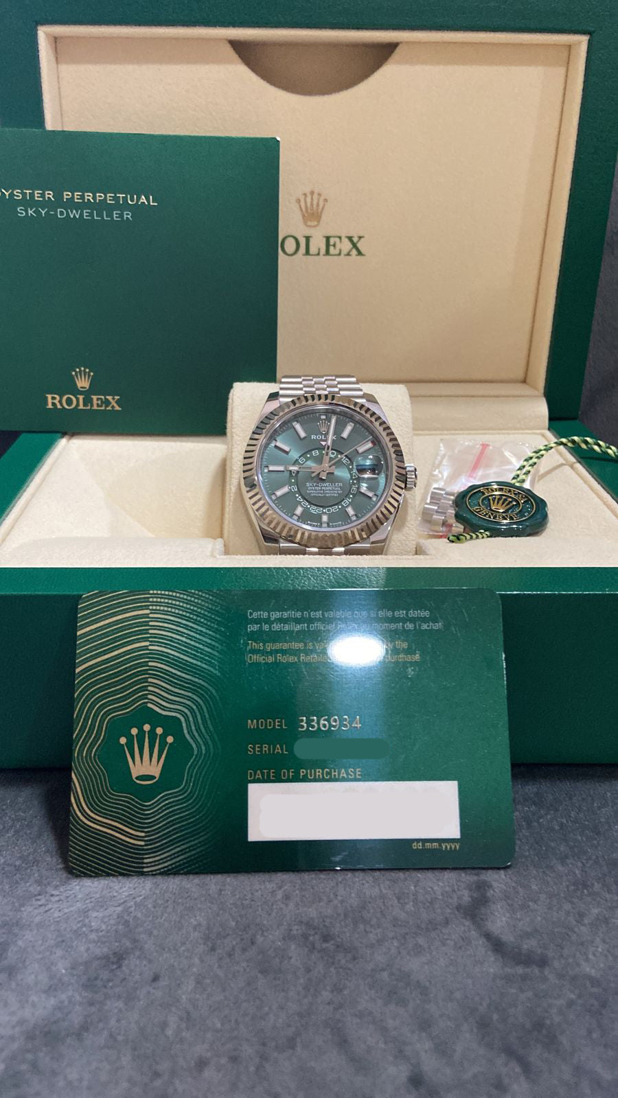 ROLEX SKY-DWELLER 42MM MINT GREEN DIAL JUBILEE (2023) IDWX