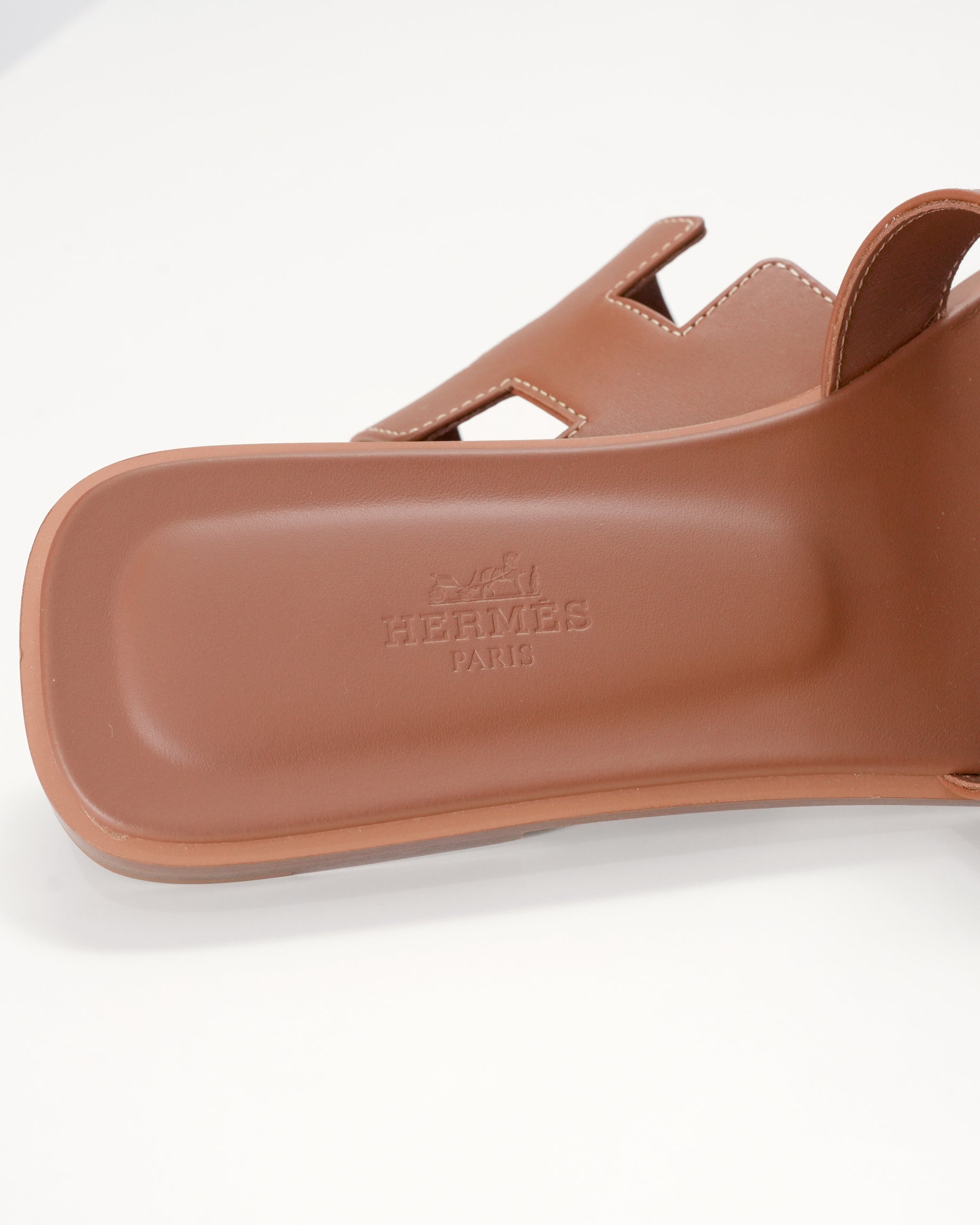 ORAN GOLD SANDALS