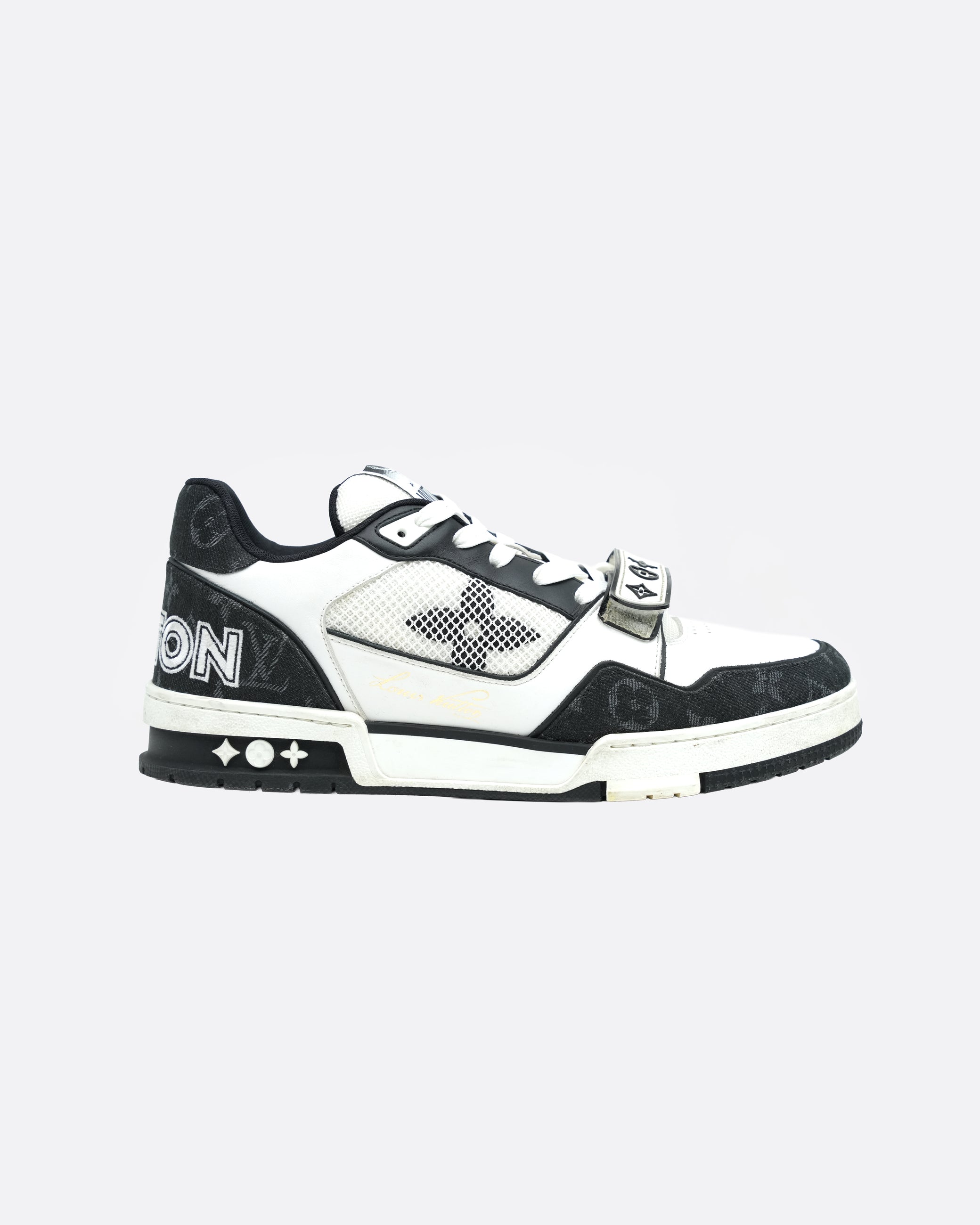 TRAINER SNEAKERS BLACK MONOGRAM SIZE 7