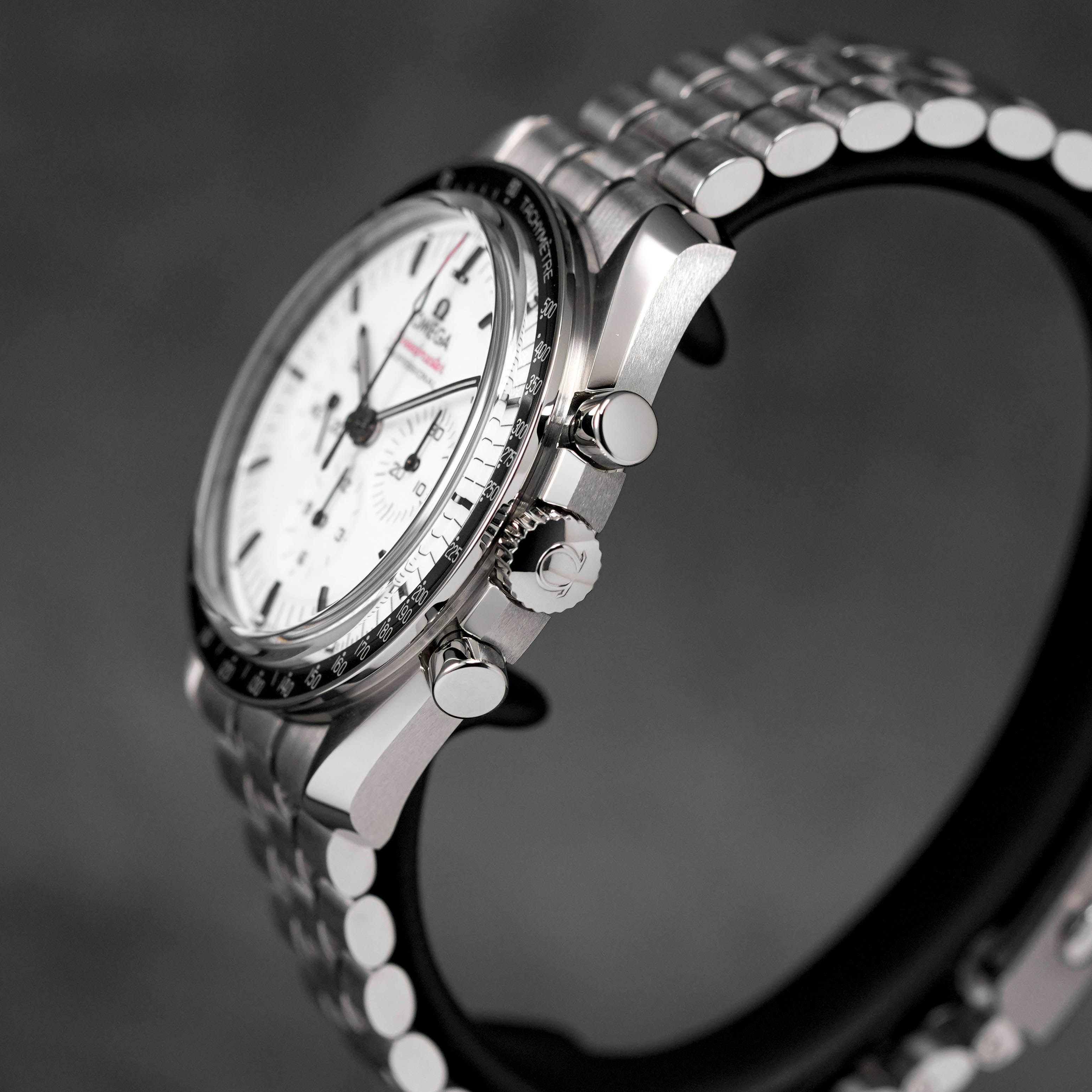 Speedmaster Shapphire White