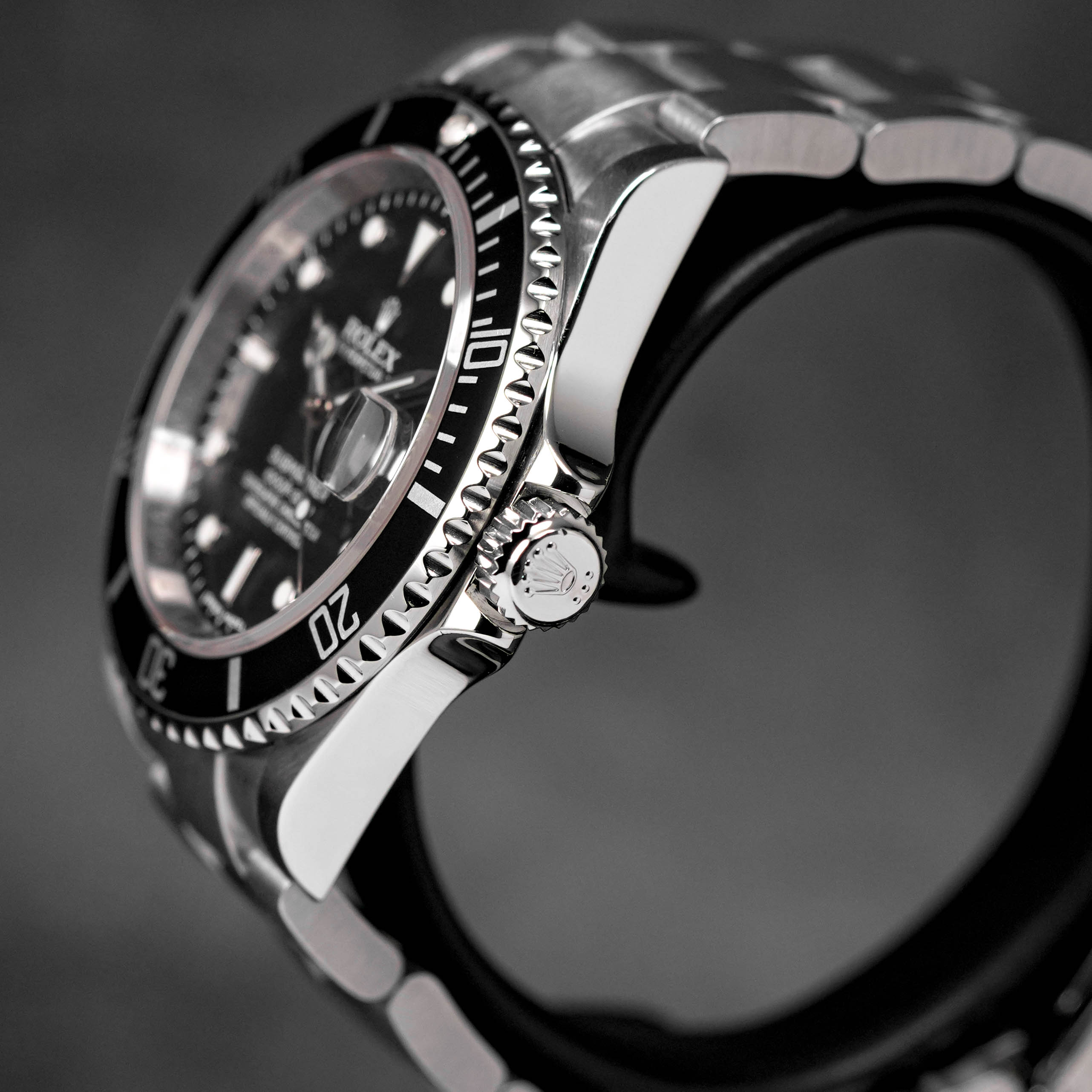 Submariner Date 16610