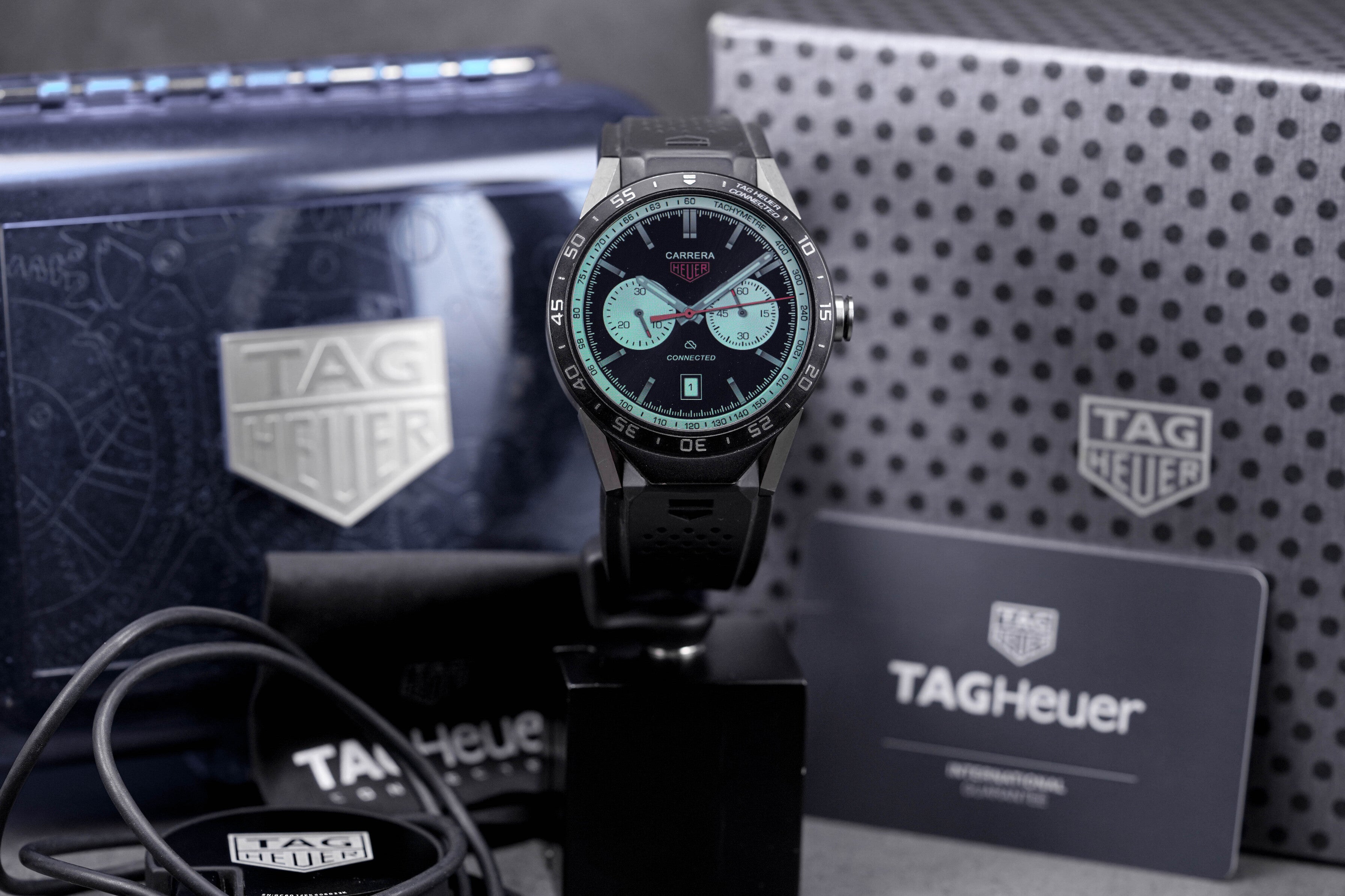 CONNECTED 46MM TITANIUM (2018)