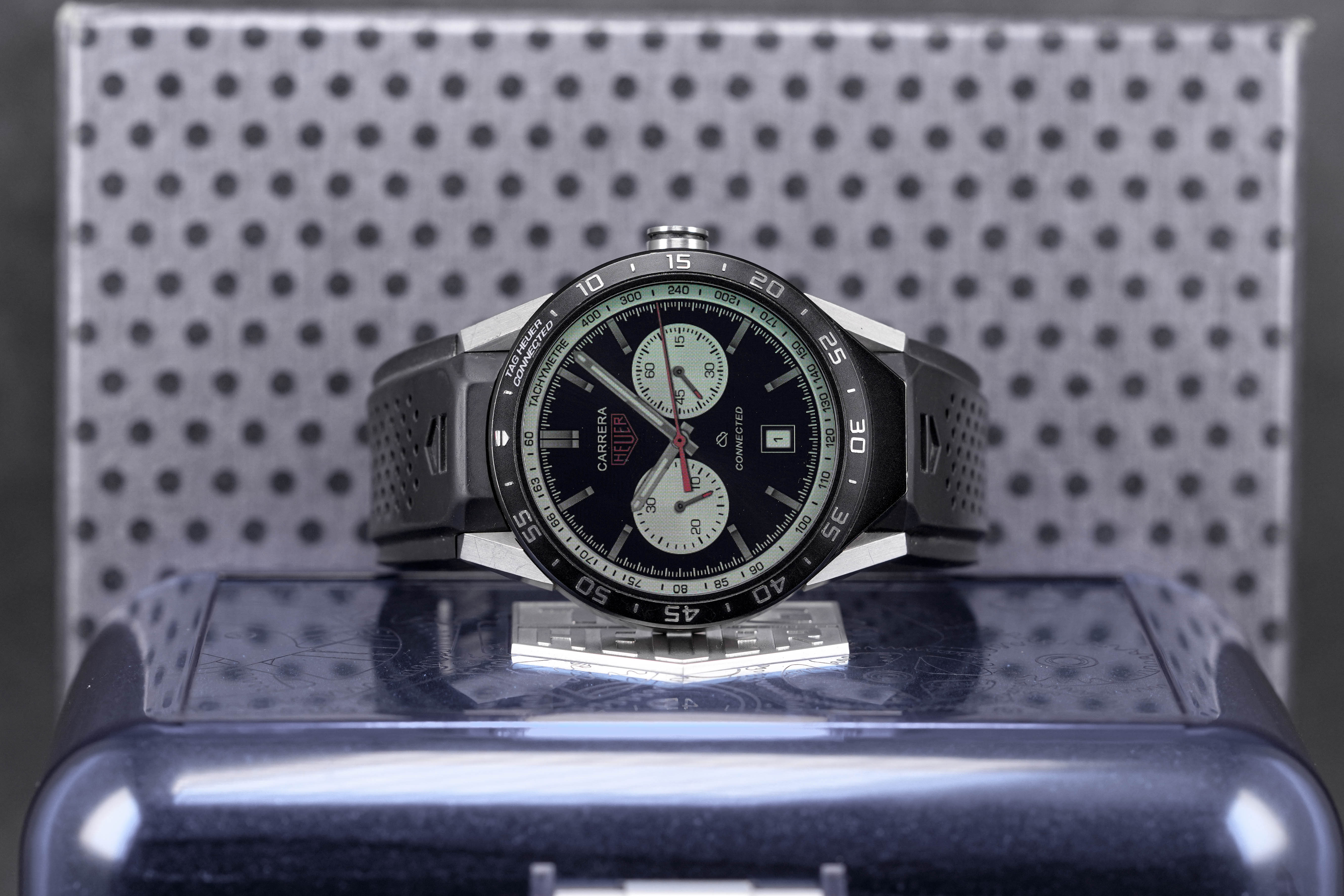 CONNECTED 46MM TITANIUM (2018)