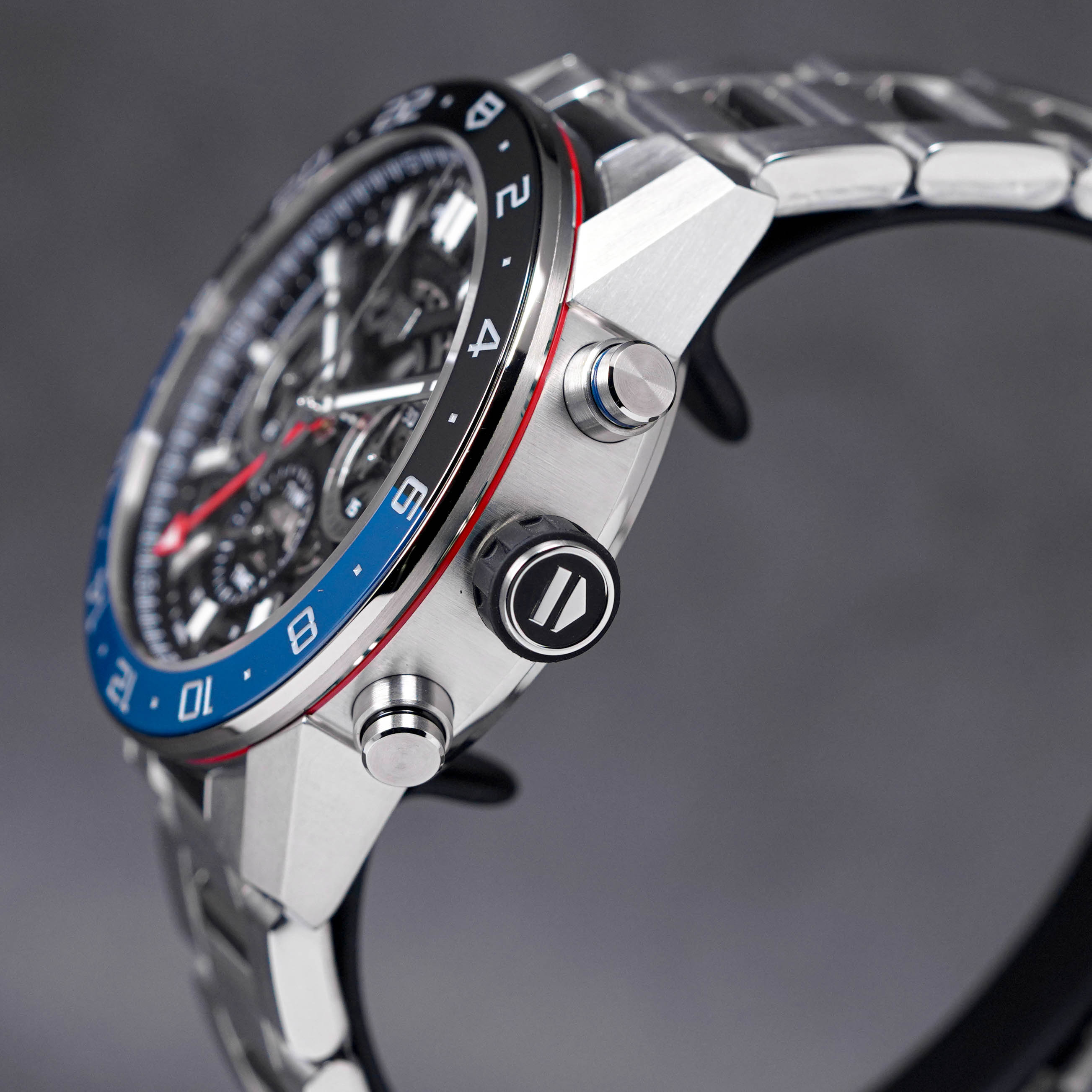 CARRERA HEUER 2 CHRONOGRAPH GMT 'BATMAN' SKELETON DIAL (2023)