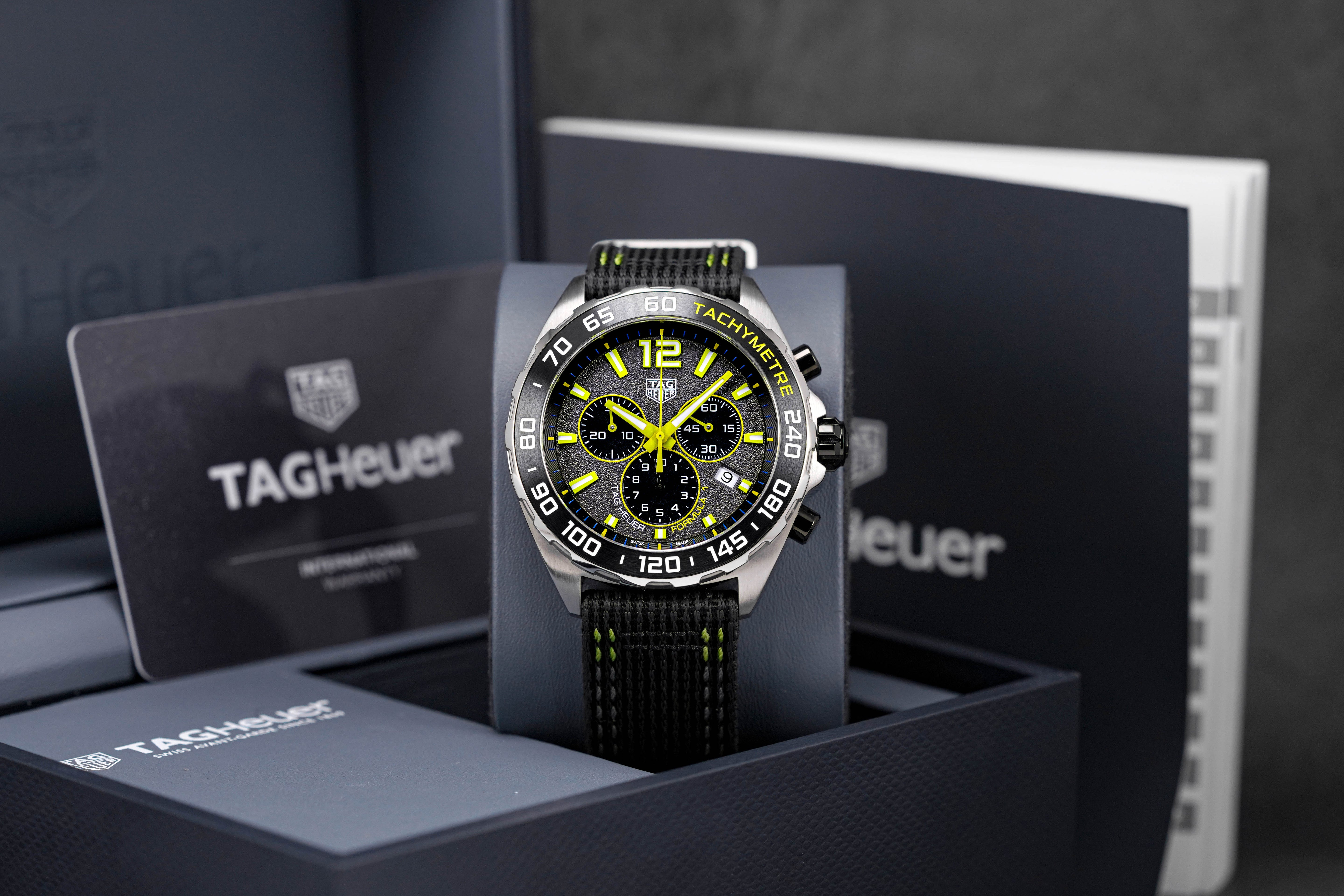 FORMULA 1 CHRONOGRAPH CERAMIC GREY DIAL QUARTZ (2022)