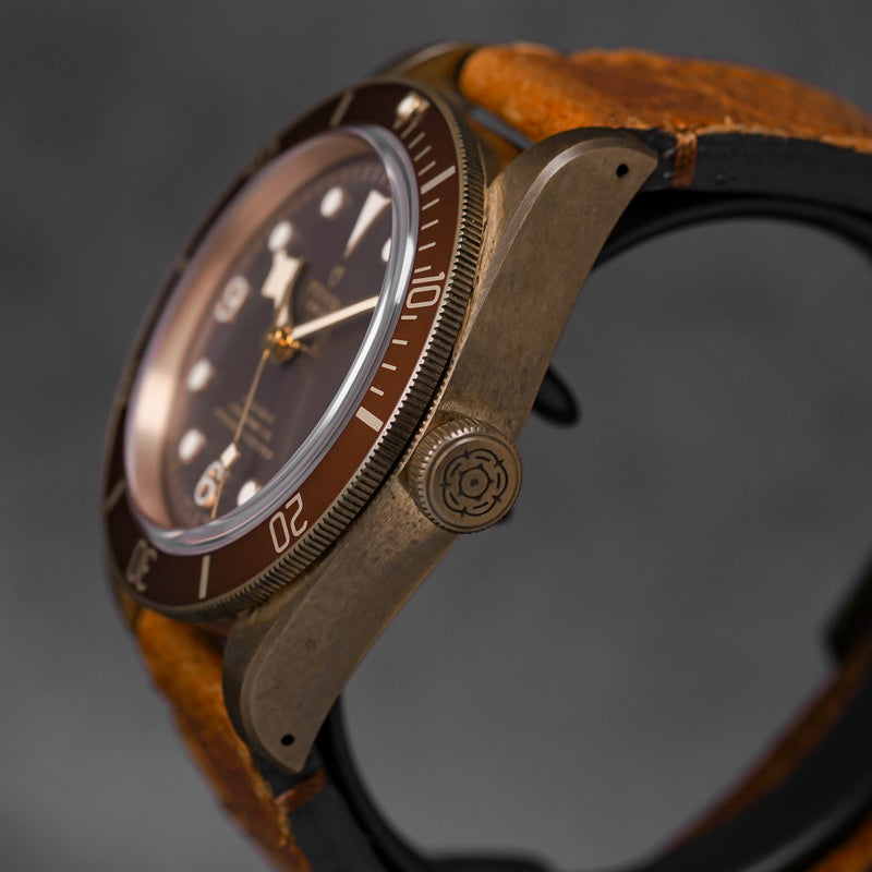 BLACK BAY BRONZE BROWN DIAL LEATHER (2016)