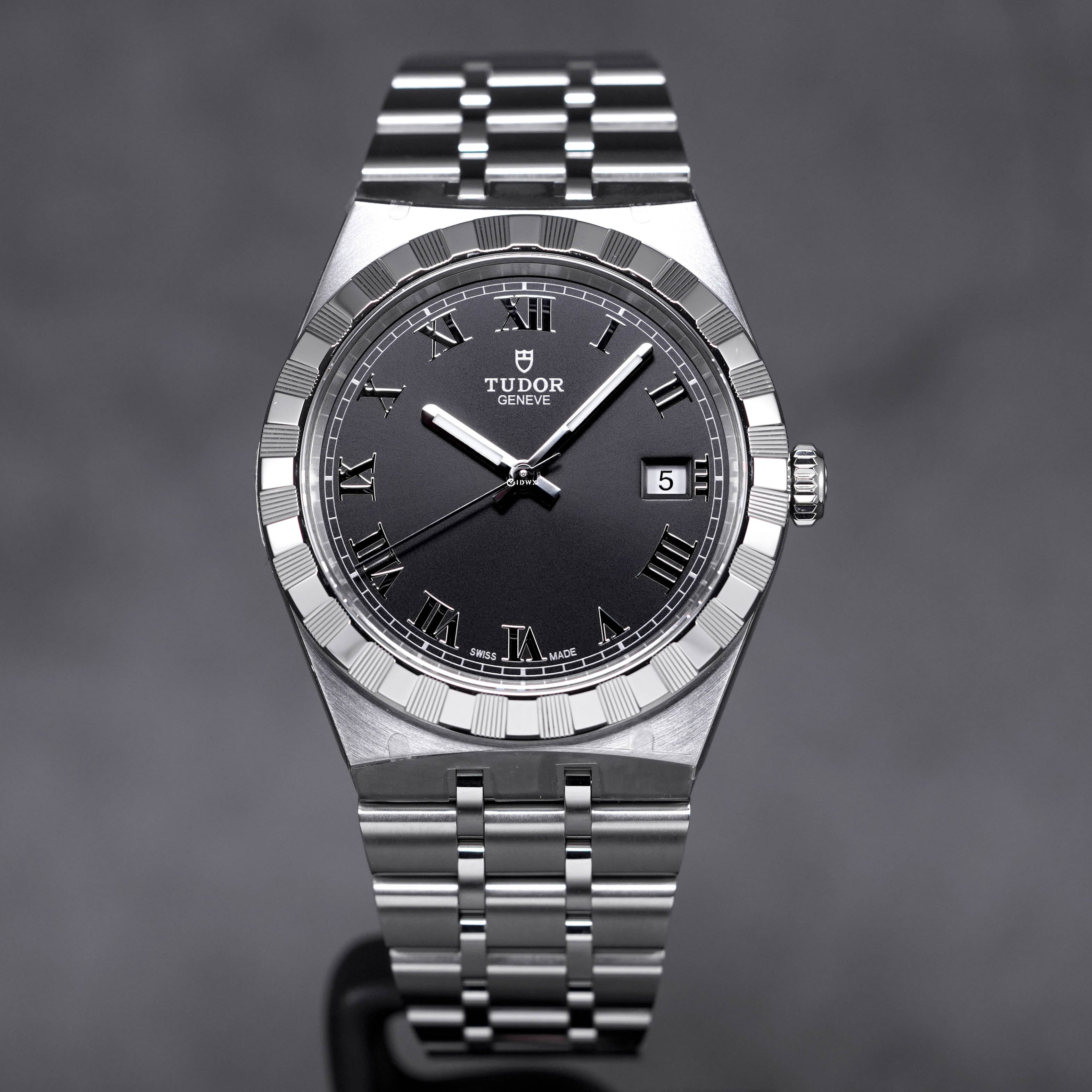 ROYAL 38MM BLACK DIAL (2023)