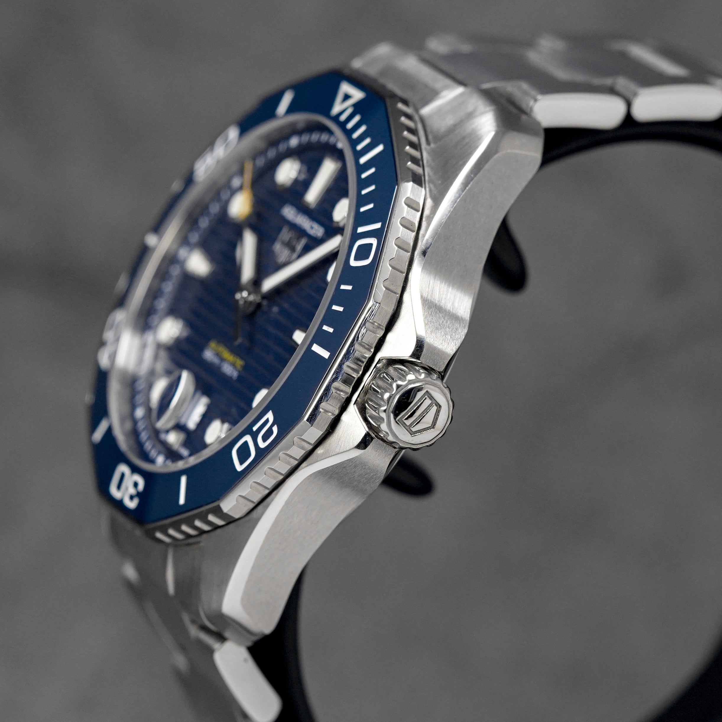 Harga Tag Heuer Aquaracer 300 Date Blue
