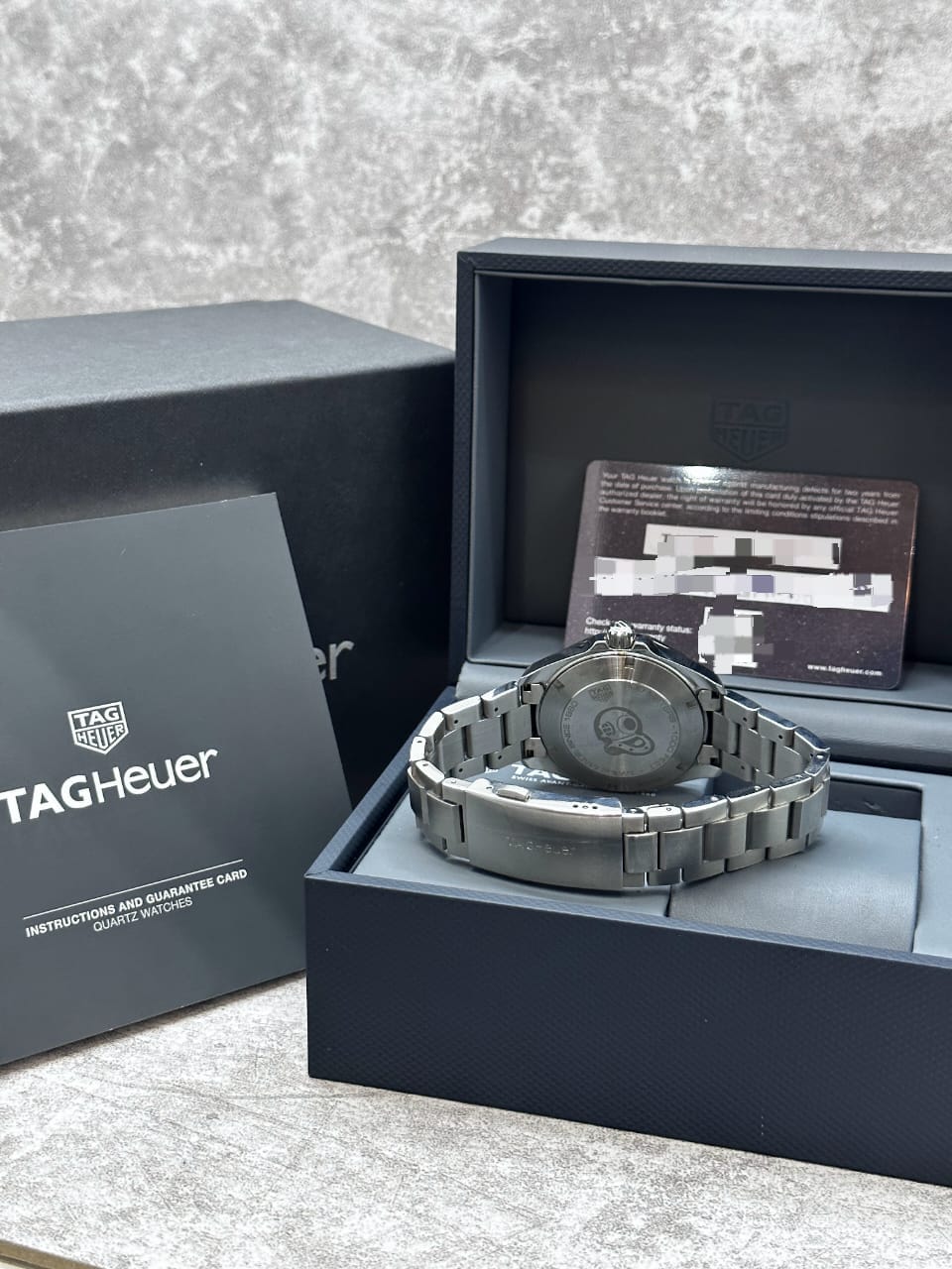 AQUARACER STEEL BLACK DIAL QUARTZ 41MM (2021)