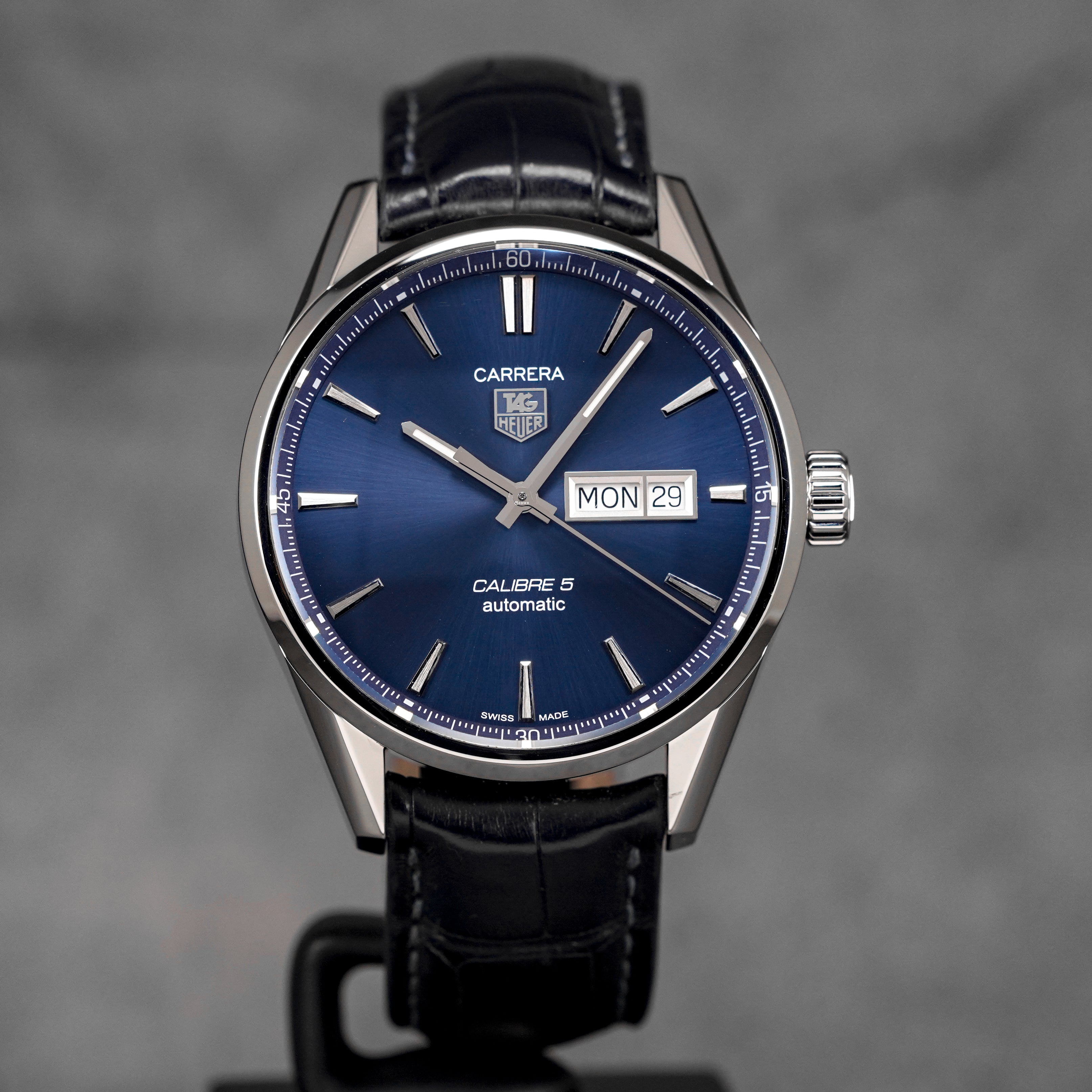Harga Tag Heuer Carrera Calibre 5 Day-Date Blue