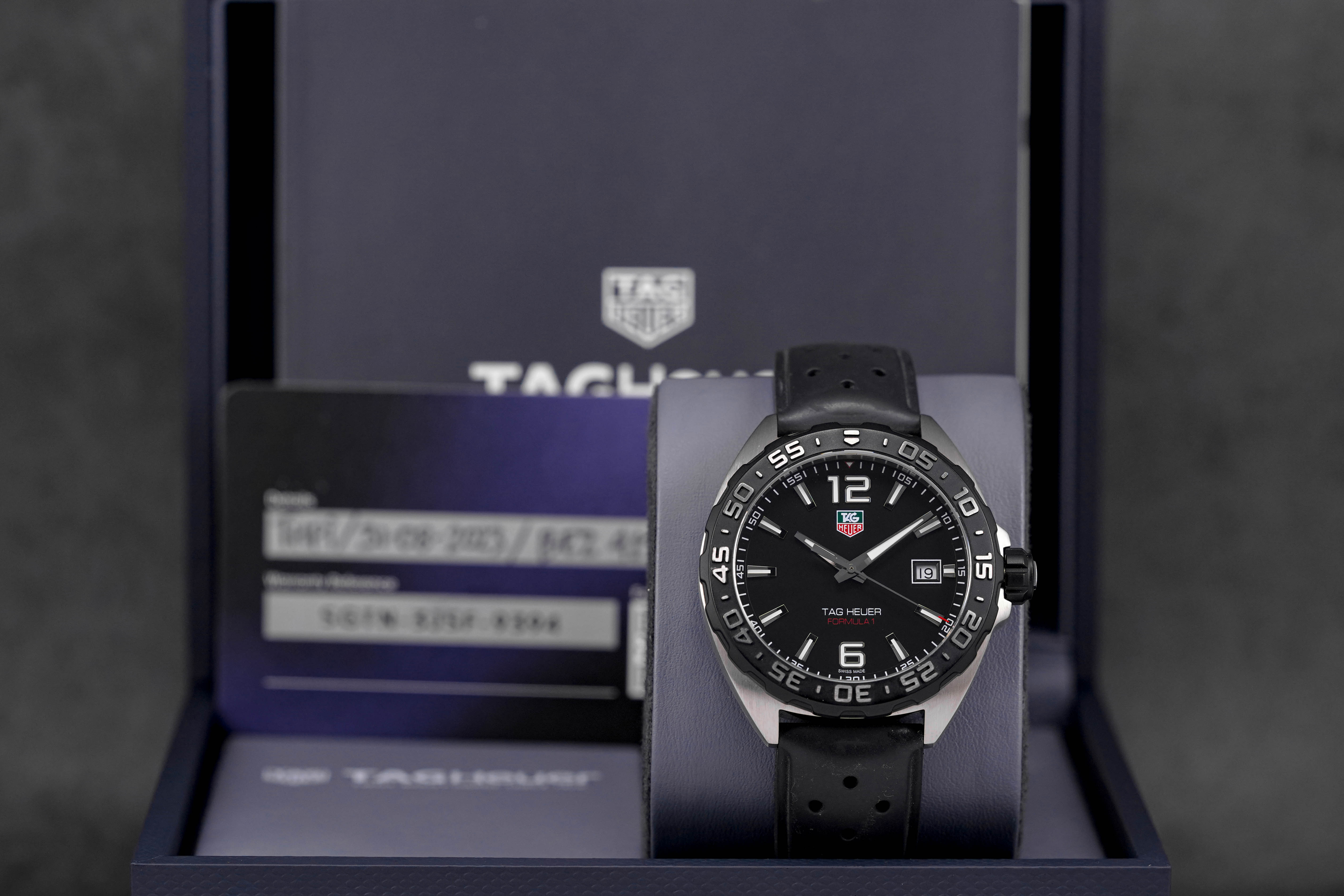 Harga Tag Heuer Formula 1 Date Quartz Black 