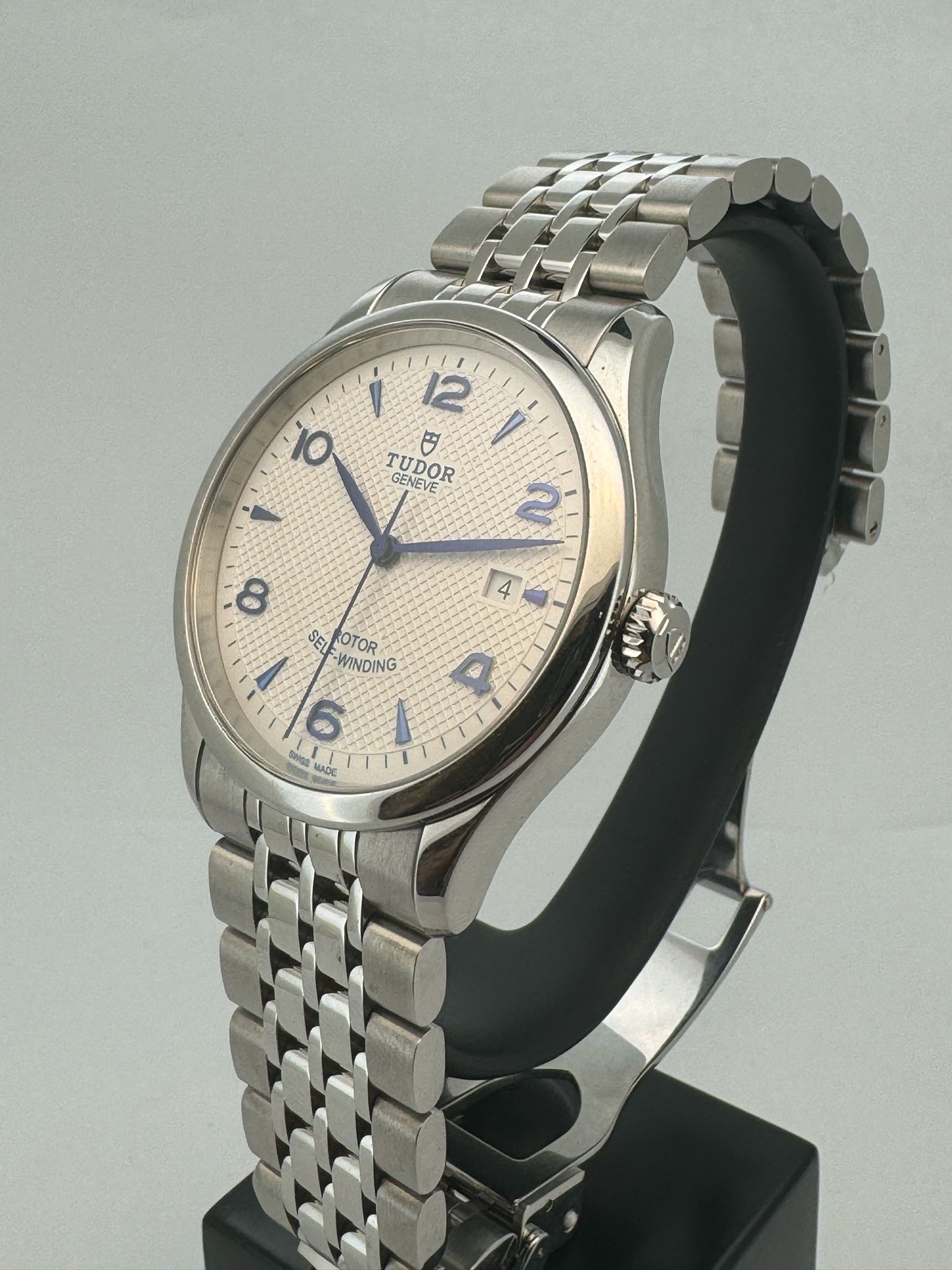 1926 STEEL 28MM OPALINE BLUE DIAL