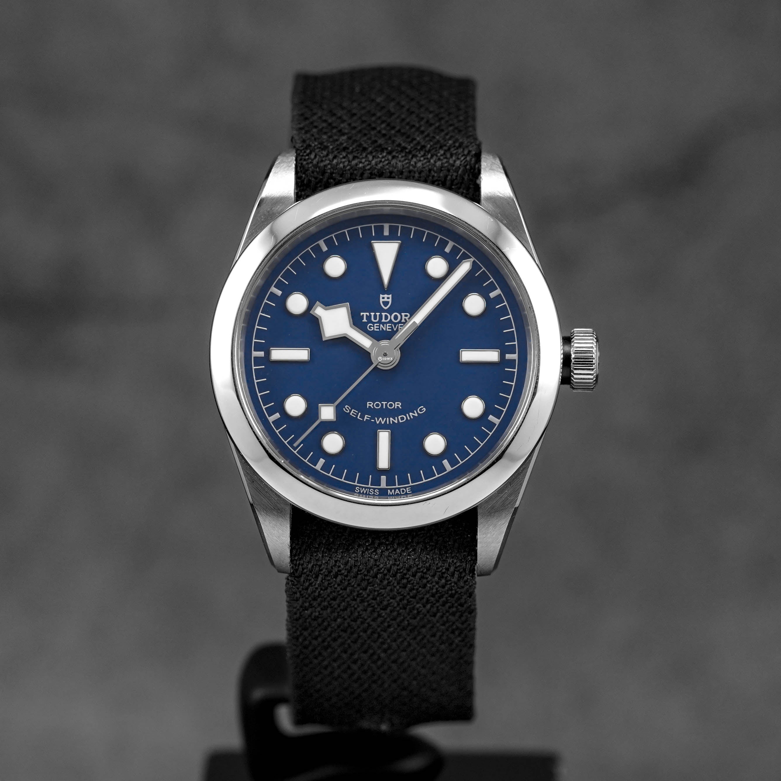 Jam Tangan Black Bay Heritage Blue TUDOR HERITAGE BLACK BAY 36 BLUE DIAL  NATO STRAP (2021) IDWX