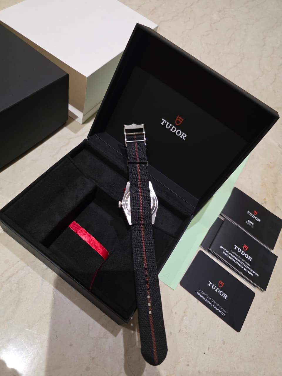 BLACK BAY 41 GMT 'PEPSI' BLACK DIAL (2025)