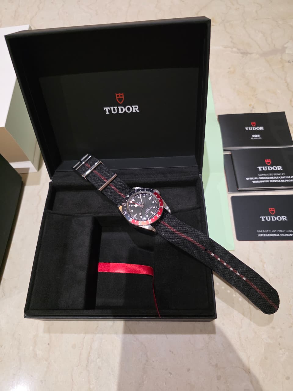 BLACK BAY 41 GMT 'PEPSI' BLACK DIAL (2025)