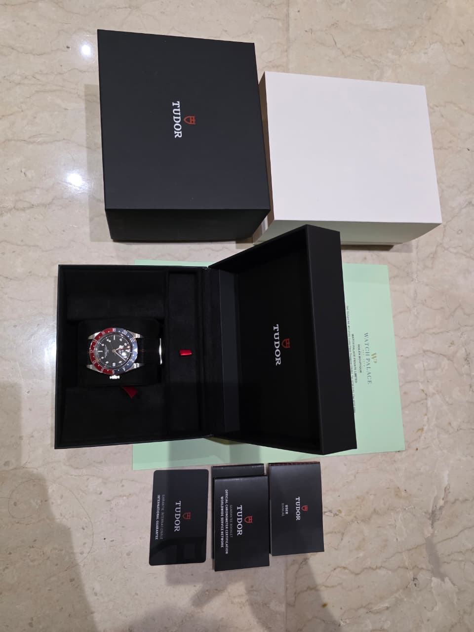 BLACK BAY 41 GMT 'PEPSI' BLACK DIAL (2025)